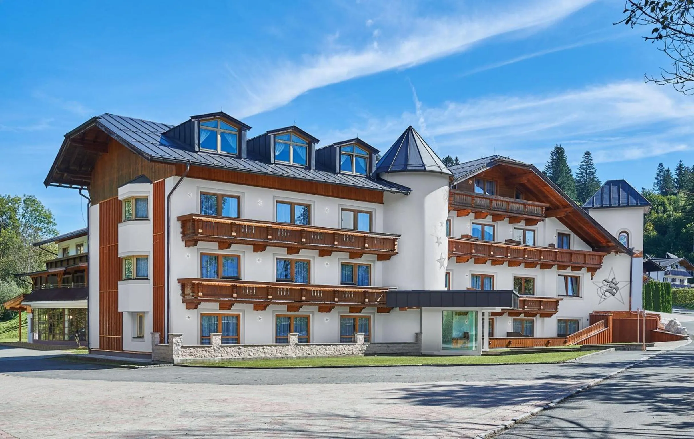 Property building in Hotel ZUM STERNENHOF