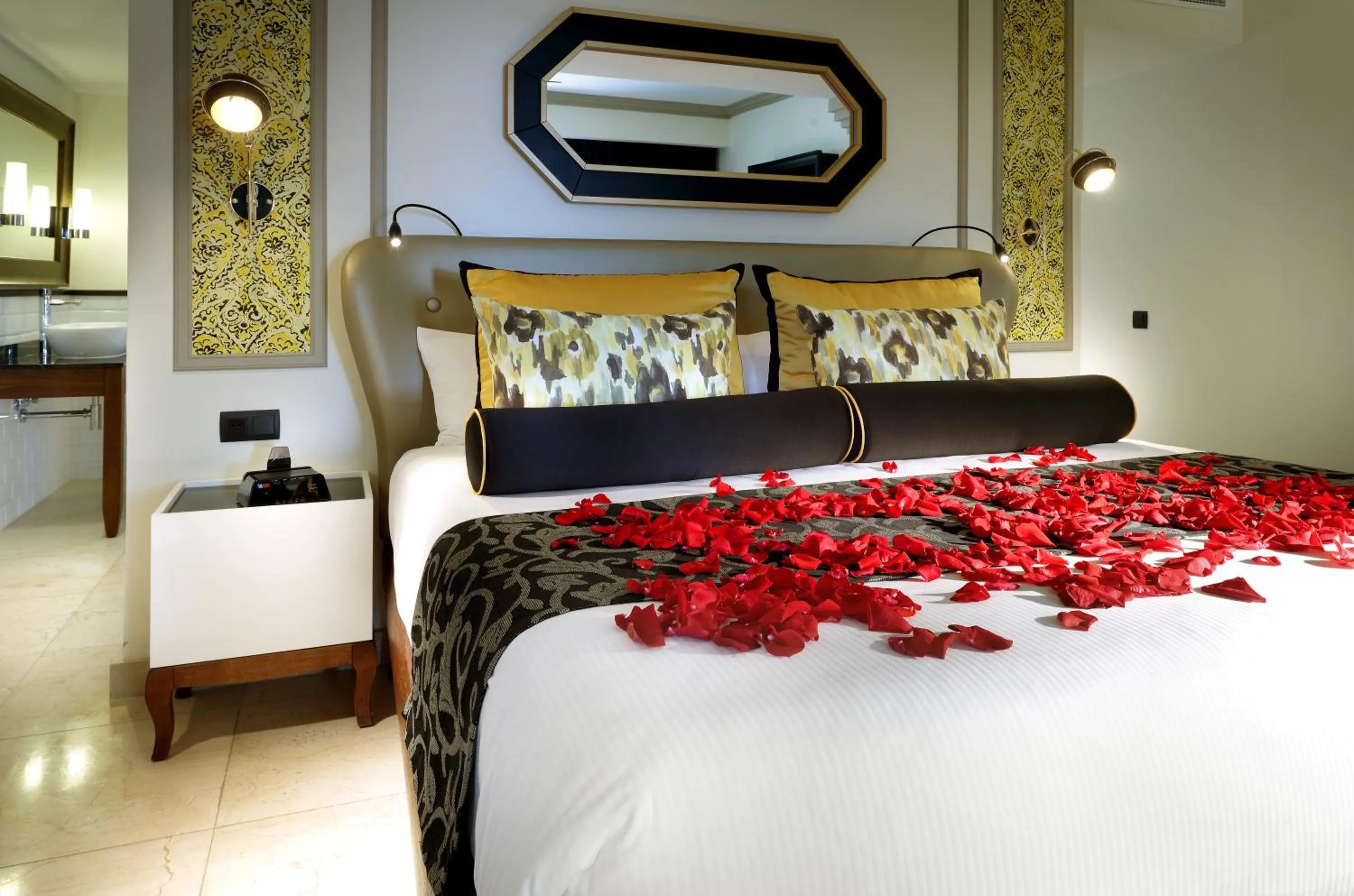 Bed in The Signature Level at Grand Palladium Lady Hamilton Resort & Spa- All Inclusive