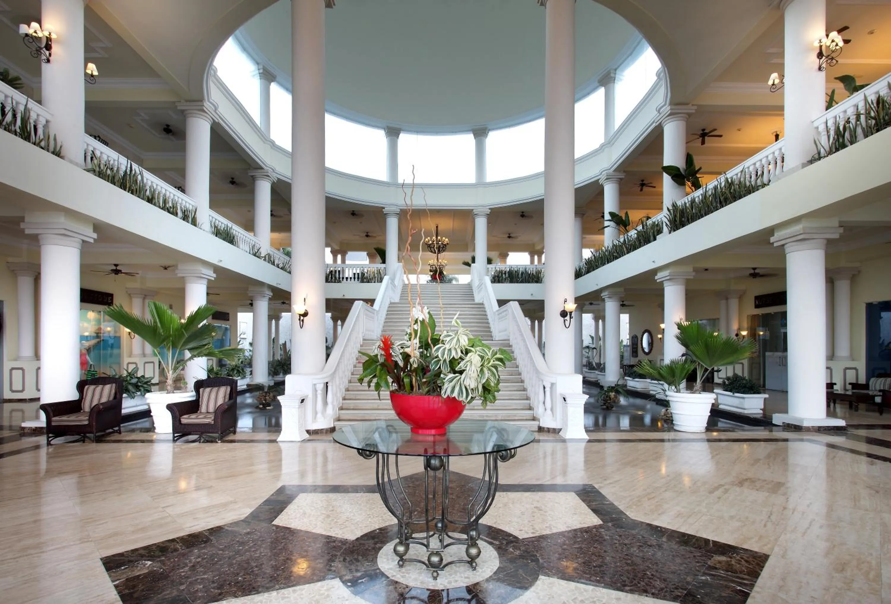 Lobby or reception in The Signature Level at Grand Palladium Lady Hamilton Resort & Spa- All Inclusive