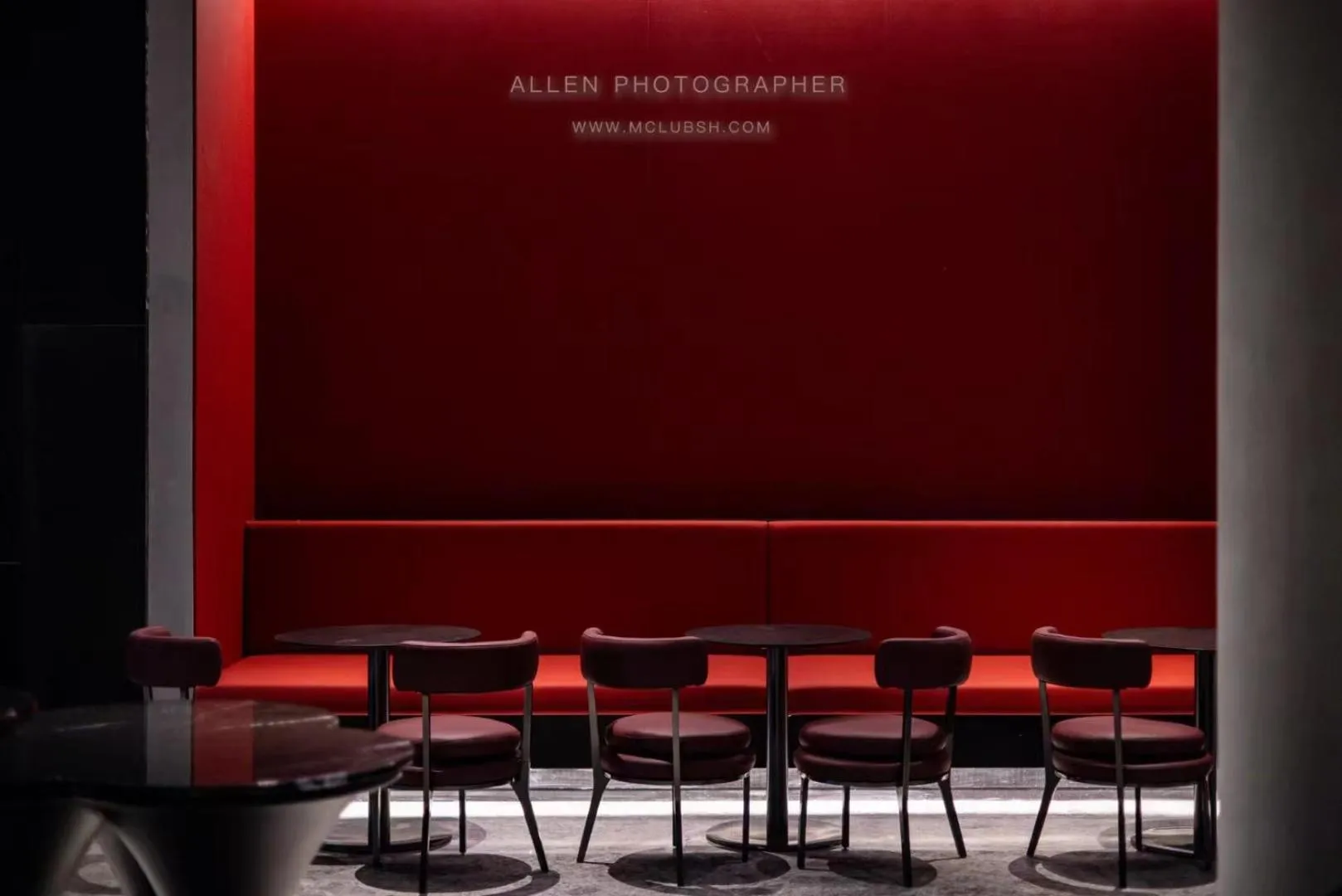 Text overlay in Novotel Kunming City Center