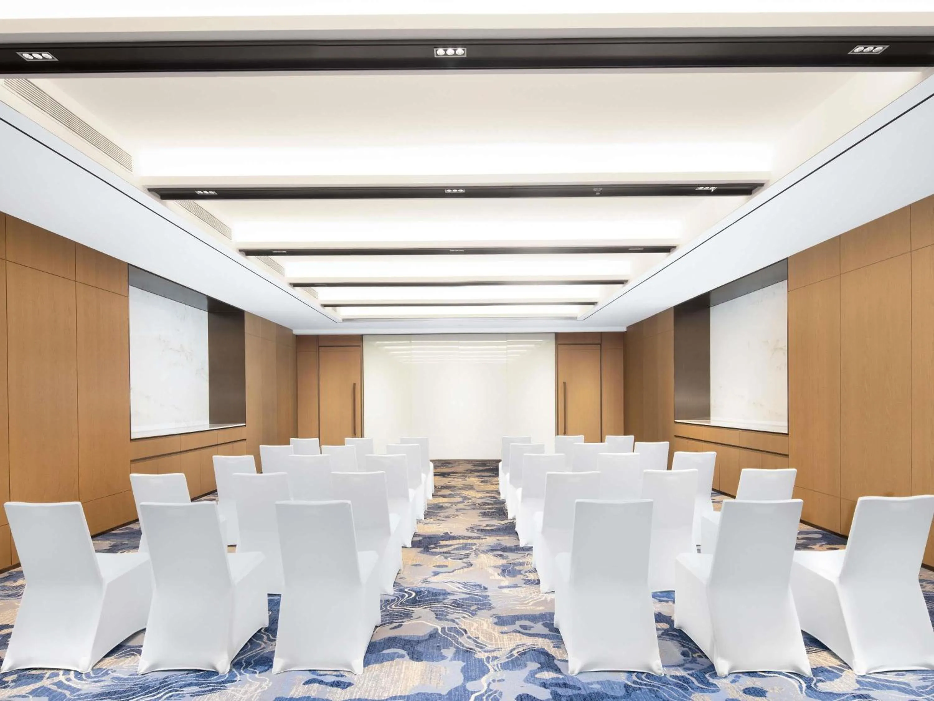 Meeting/conference room in Pullman Taizhou Shenxianju