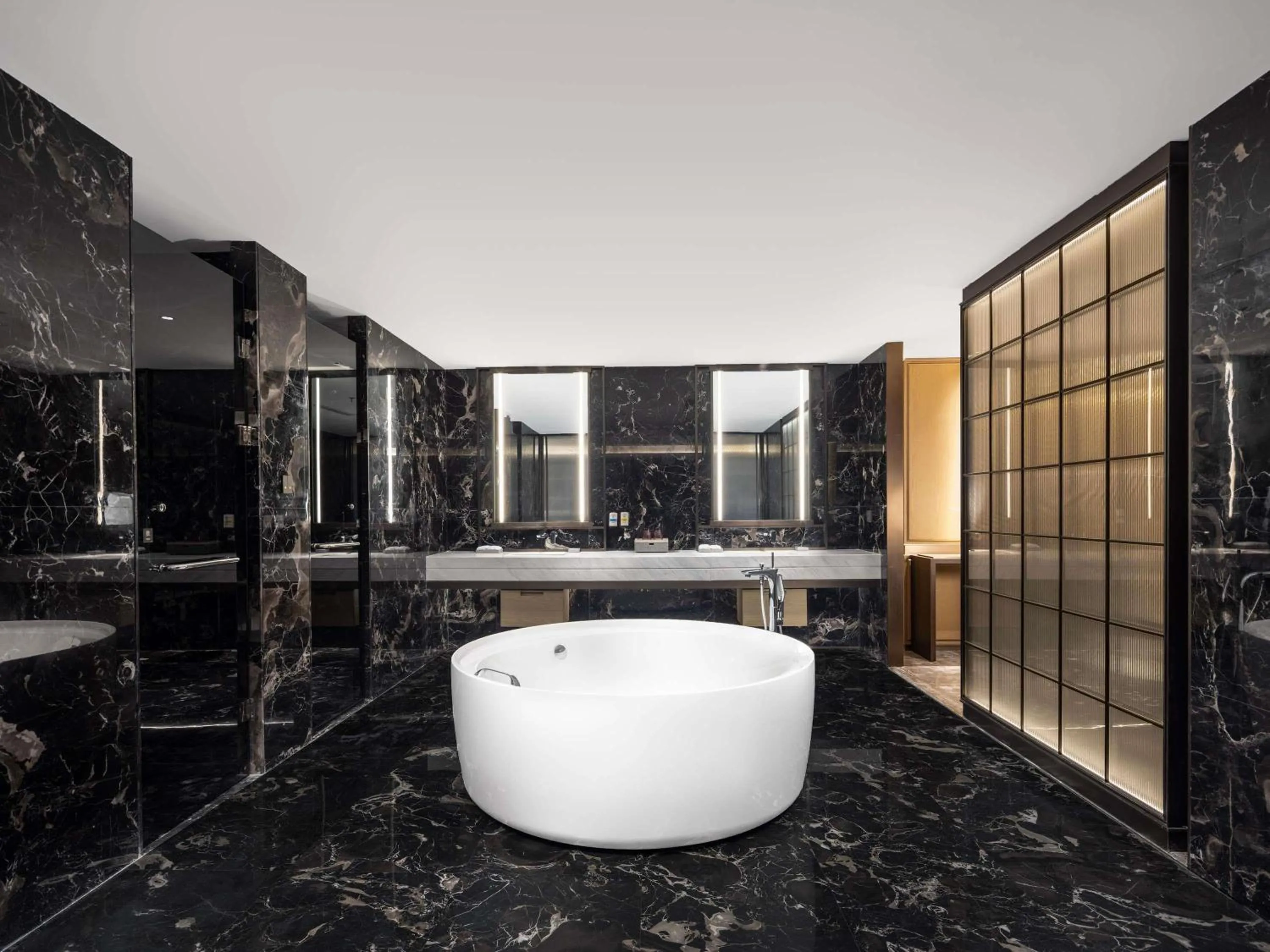 Photo of the whole room in Pullman Taizhou Shenxianju