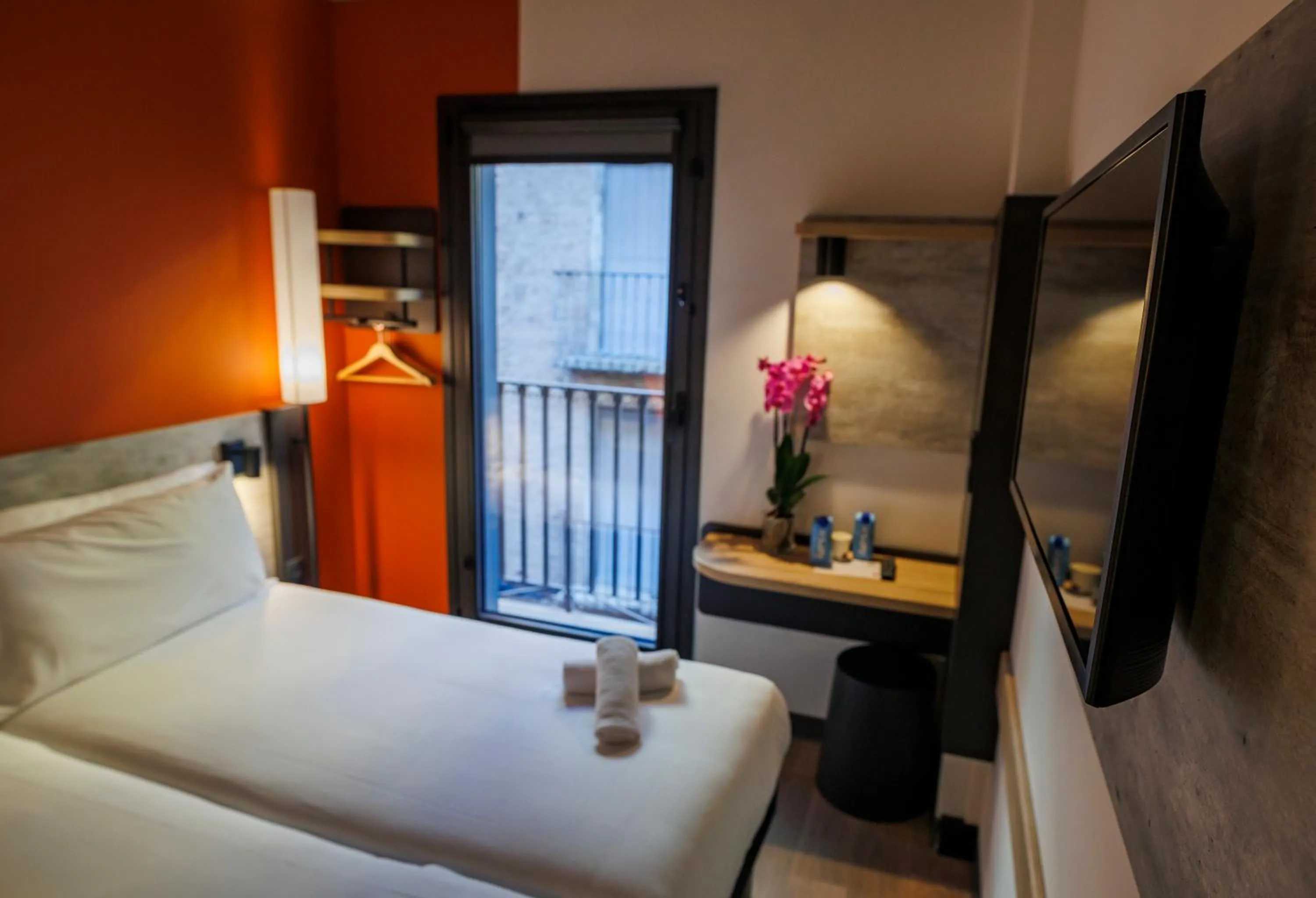 Bed in ibis budget Logroño Centro