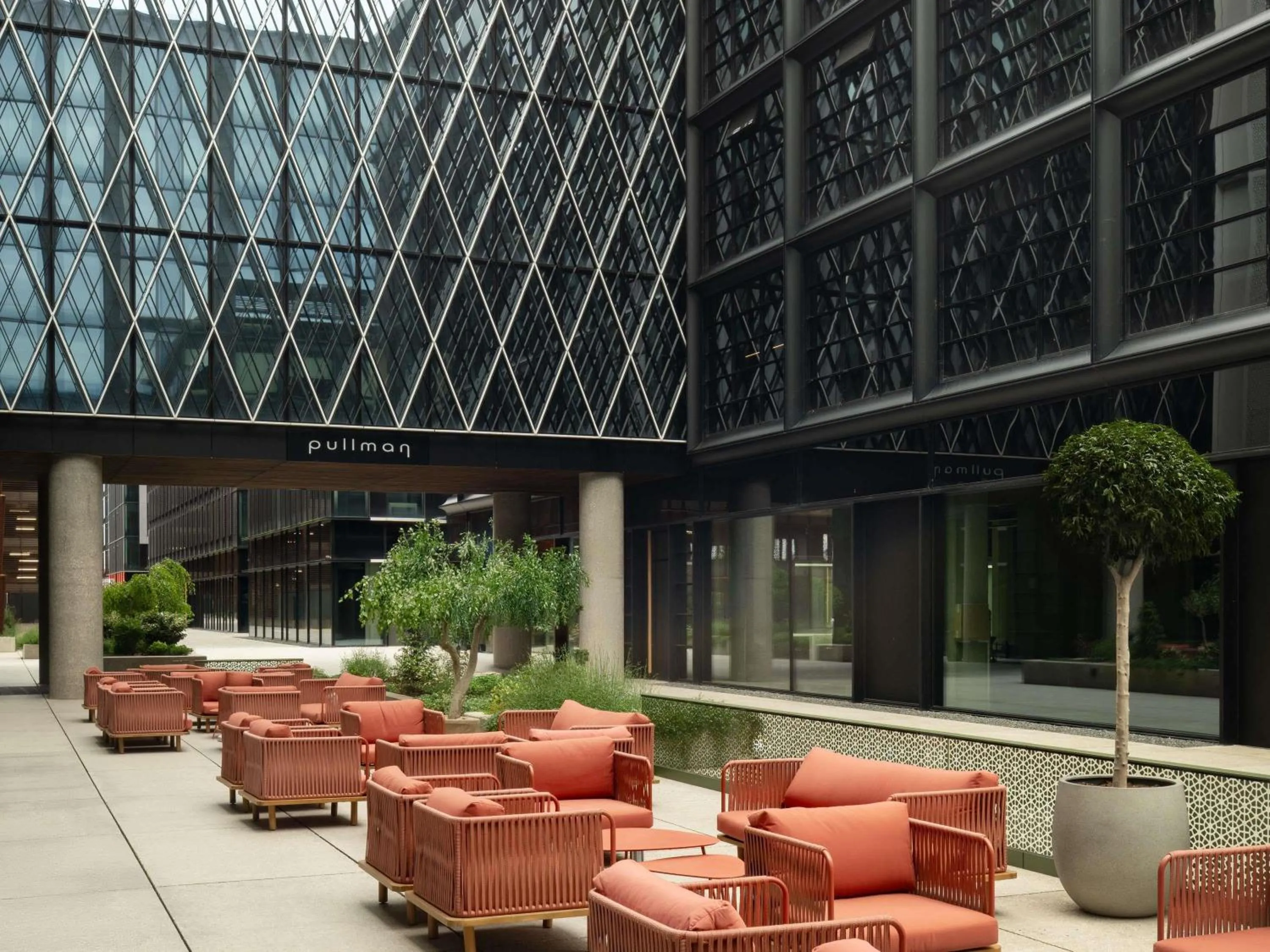 Lounge or bar in Pullman Zagreb