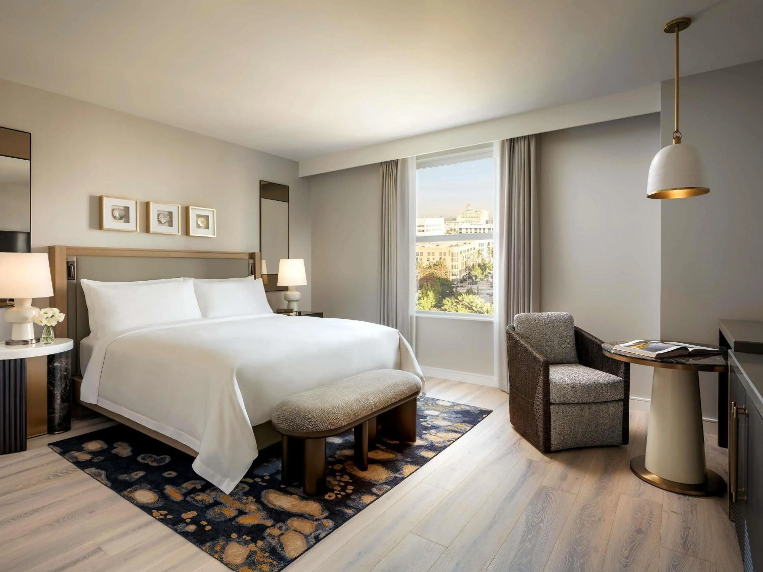 Bedroom, Bed in Fairmont Breakers Long Beach