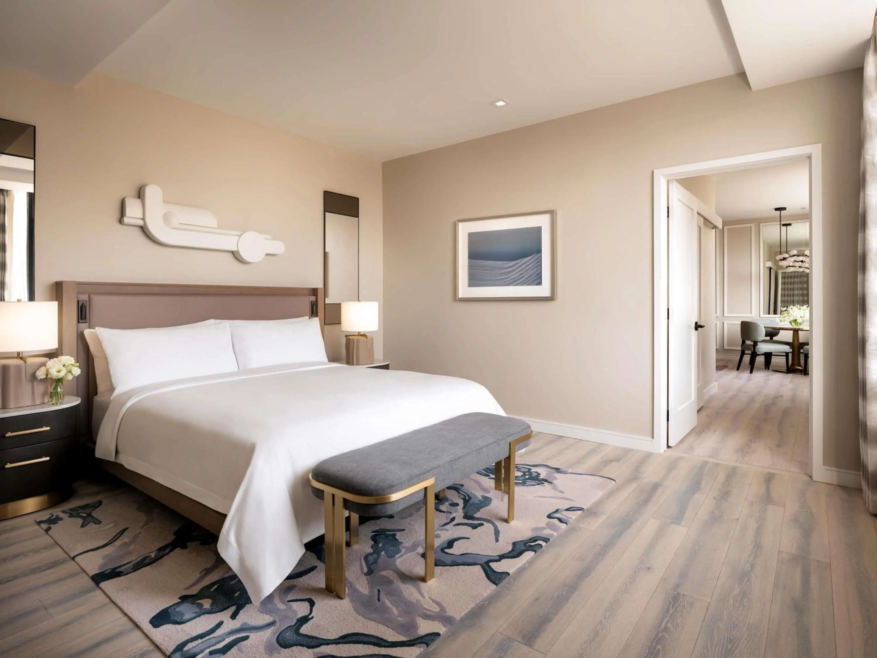 Bedroom, Bed in Fairmont Breakers Long Beach