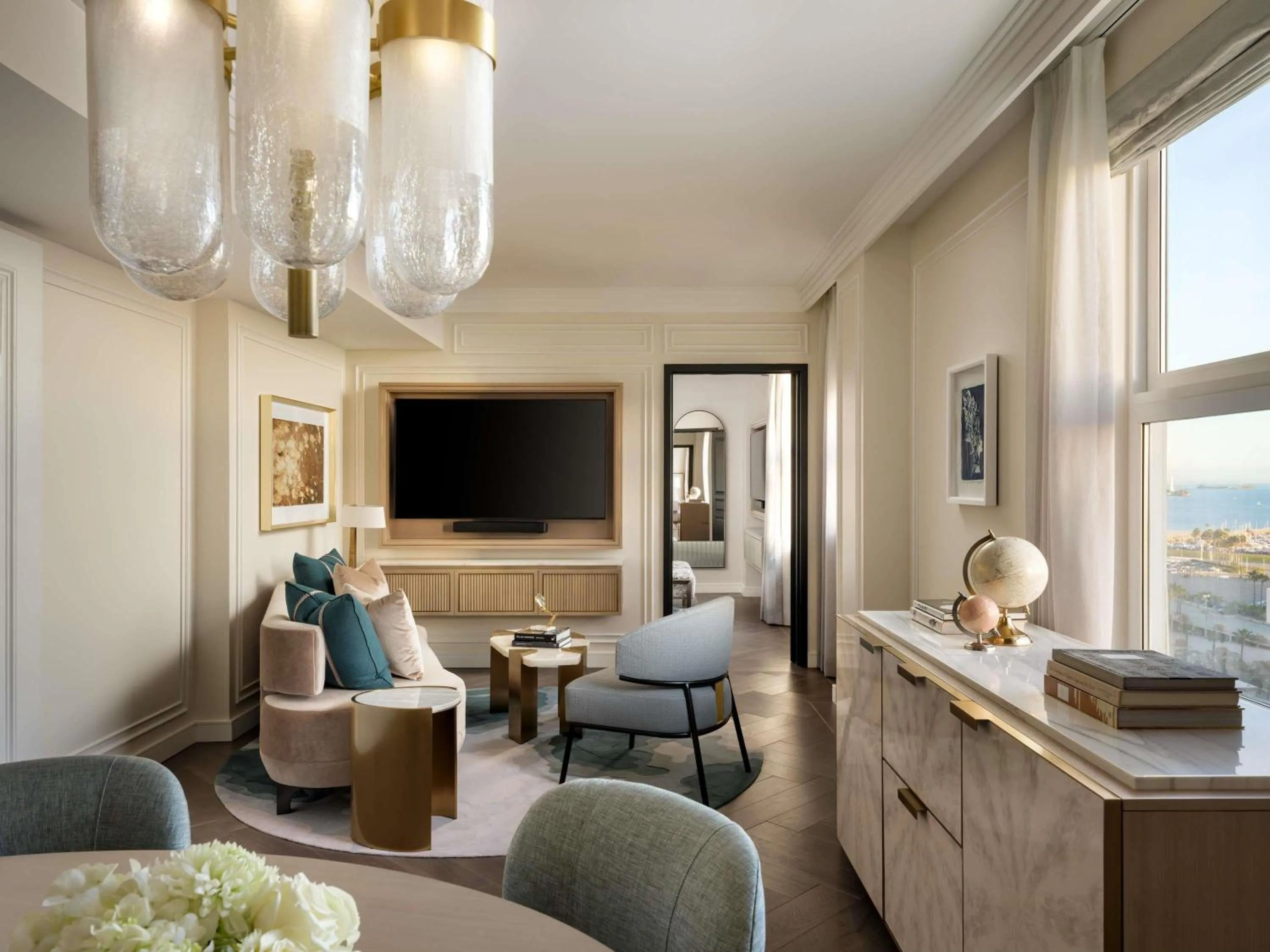 Bedroom in Fairmont Breakers Long Beach