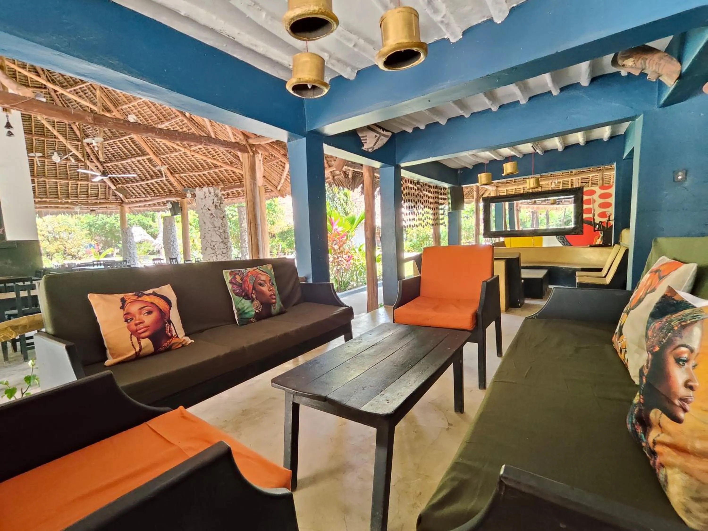 Restaurant/places to eat in Paje By Night Bungalows