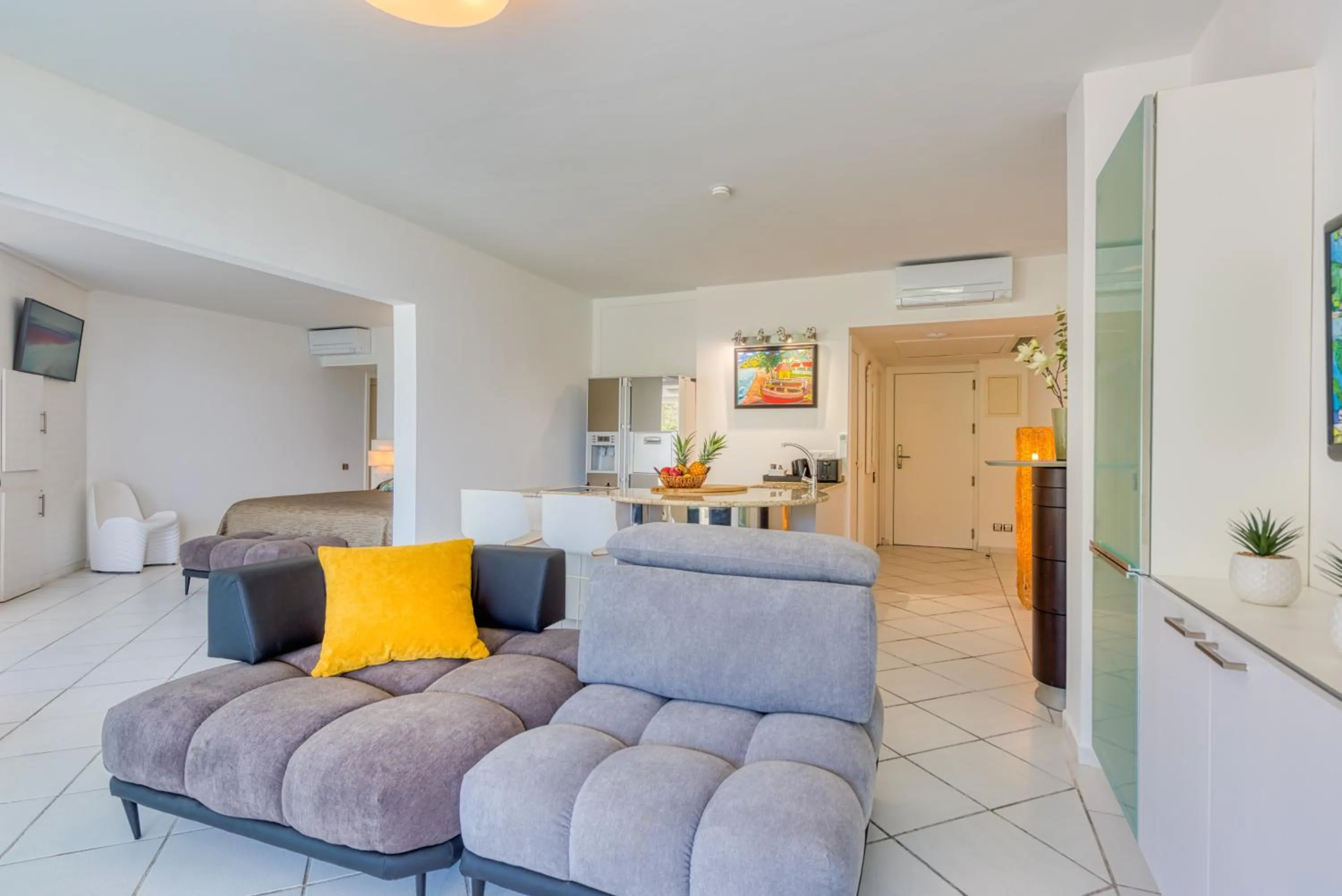 Photo of the whole room in Le Domaine Anse Marcel Beach Resort