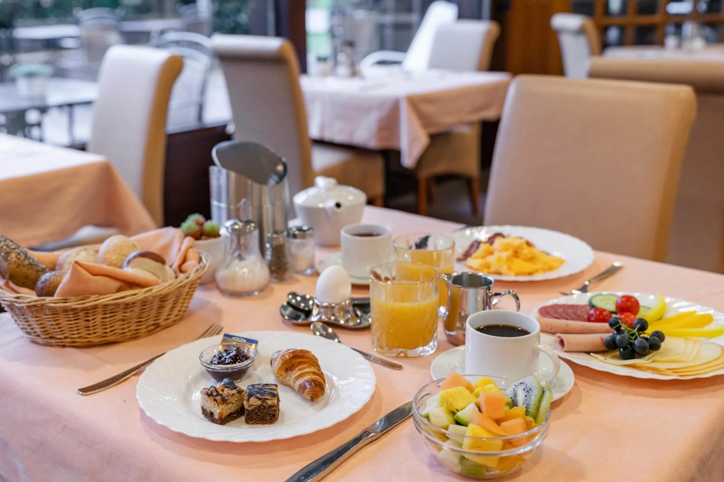 Breakfast in Hotel Fuchsen