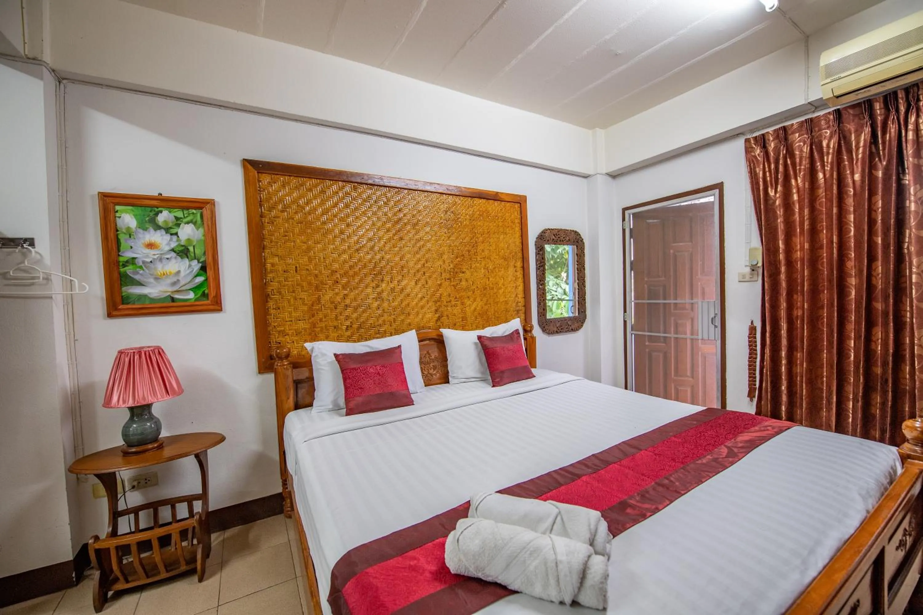 Bed in Saithong House