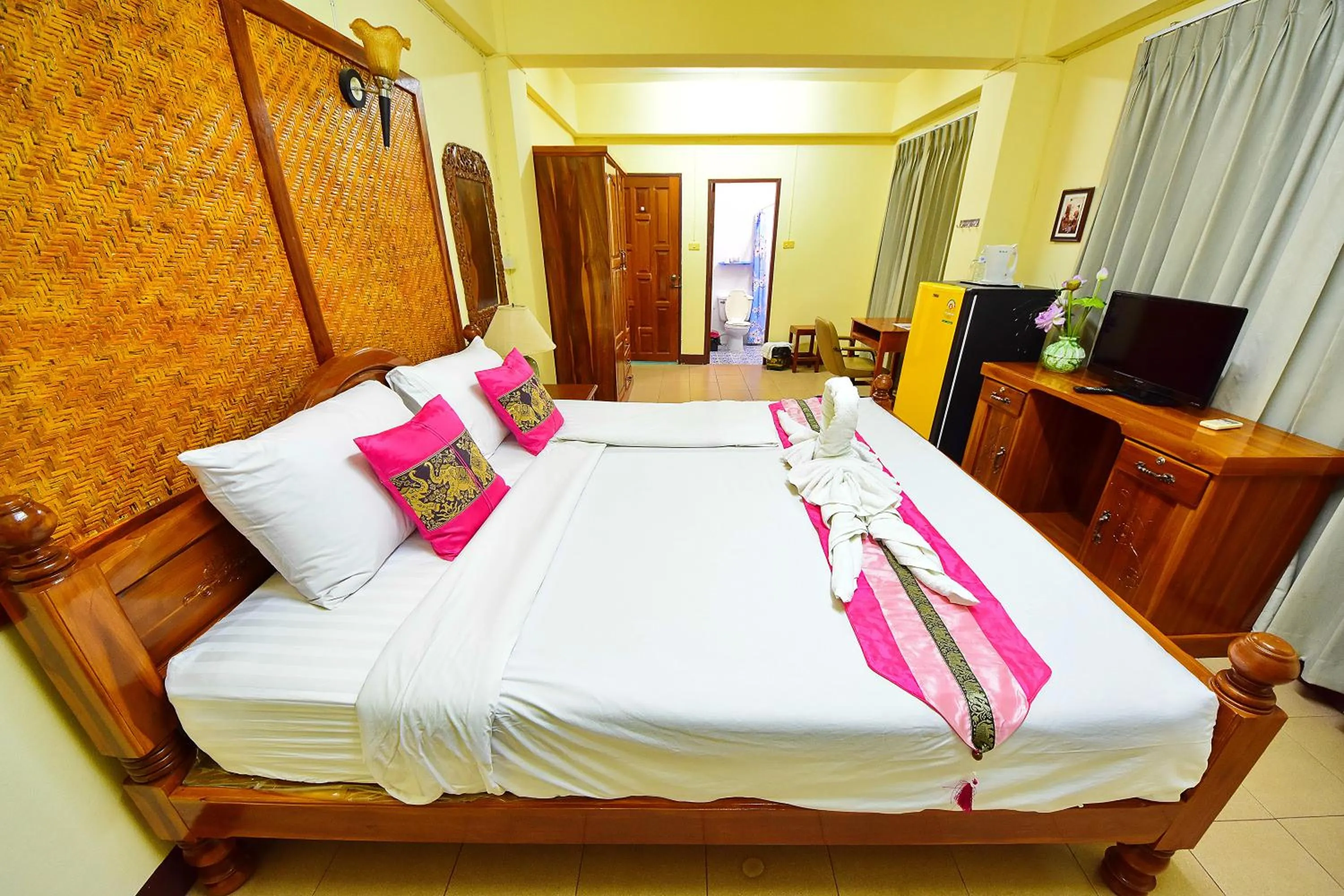 Bed in Saithong House