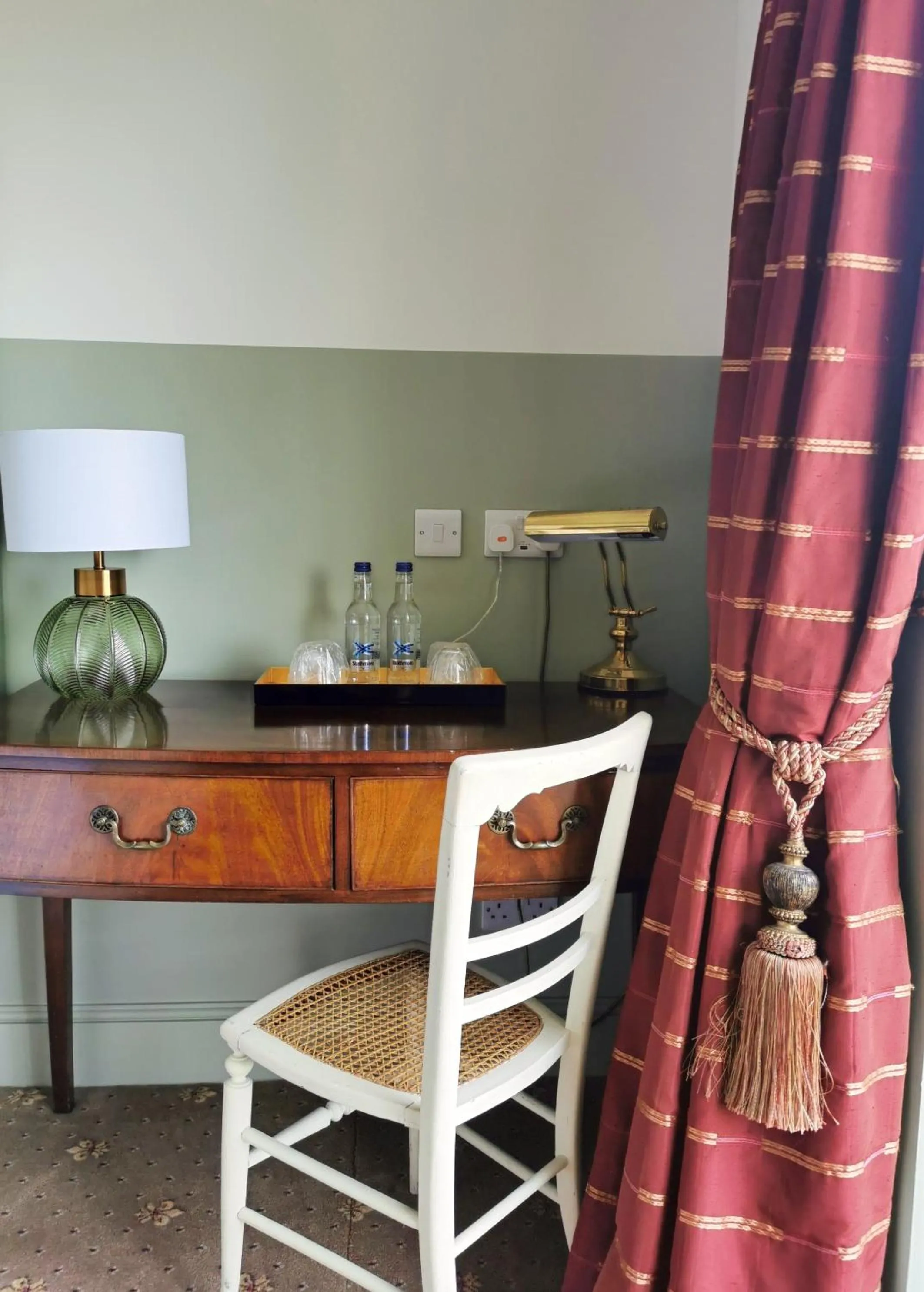 Seating area in Villa Rothsay Hotel