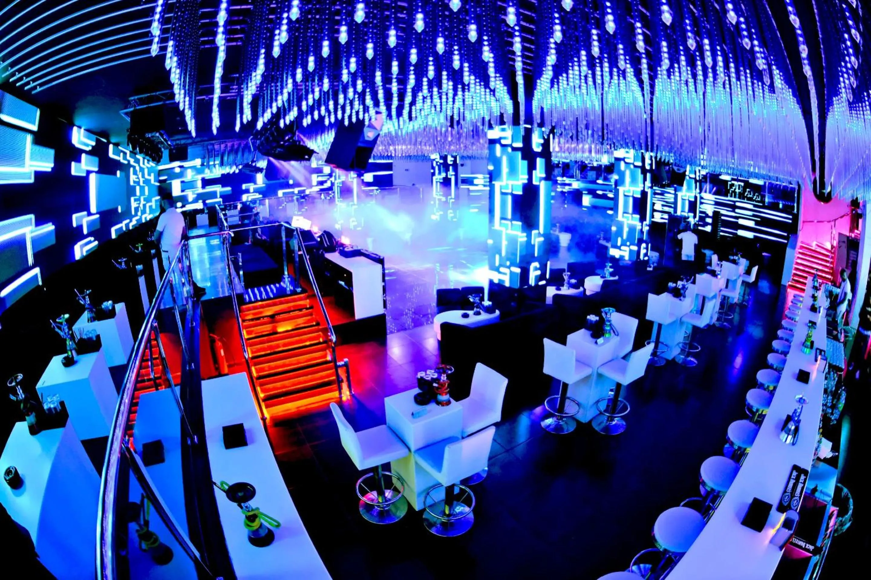 Nightclub / DJ in 555 Hotel Clubbing Adults Only
