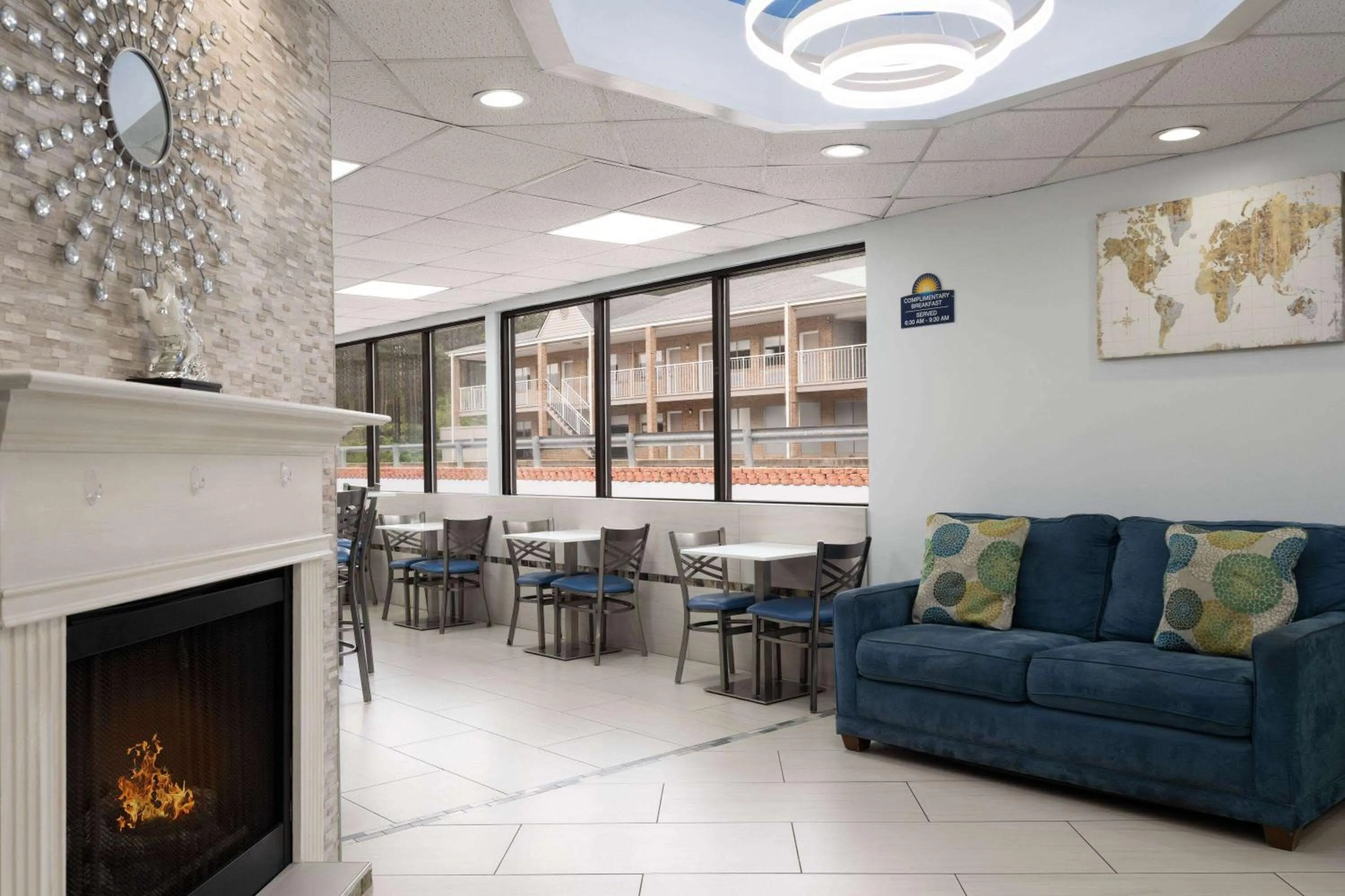 Lobby or reception in Days Inn by Wyndham Weldon Roanoke Rapids