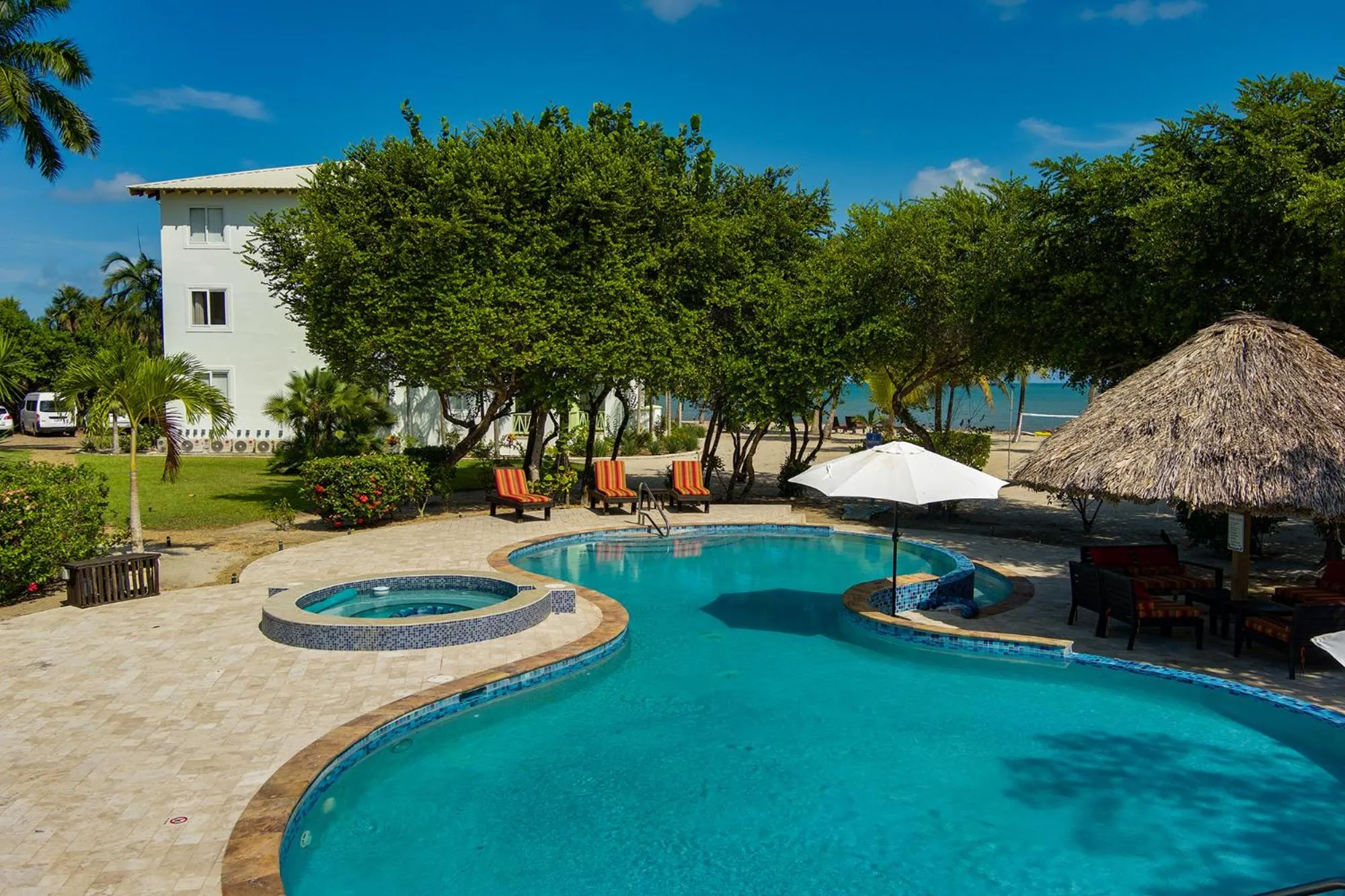 Hot Tub in Marazul Belize