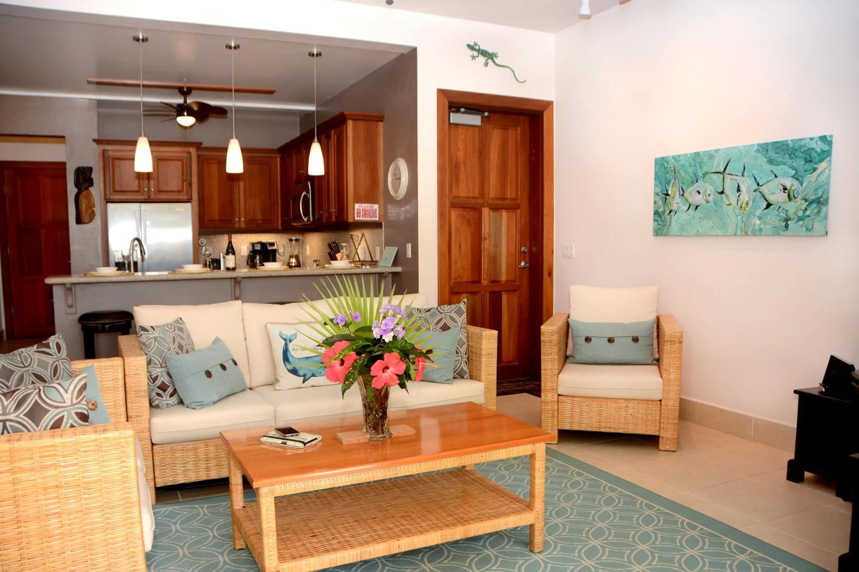 TV and multimedia in Marazul Belize