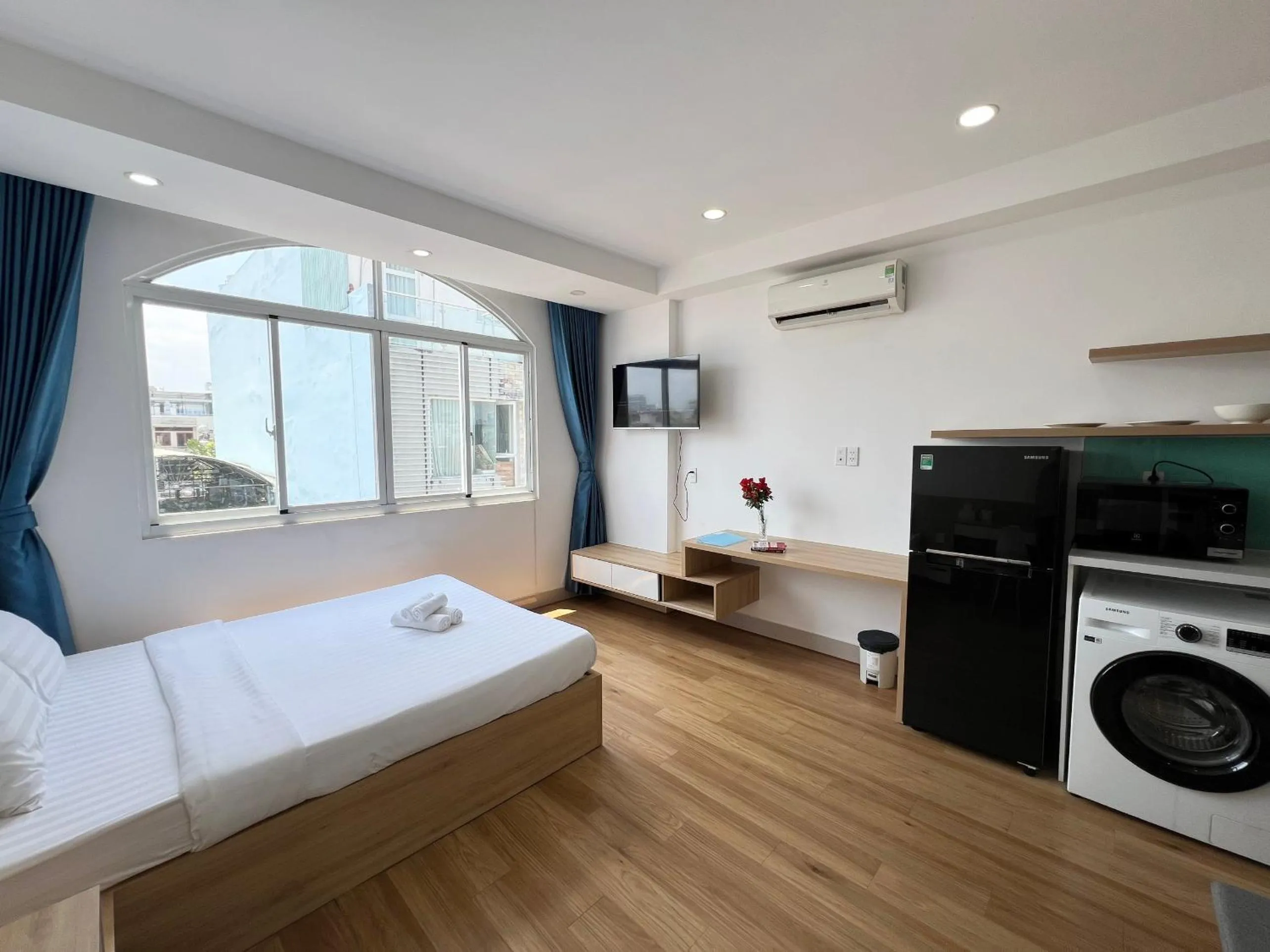 Bedroom, Bed in Home Away Ky Con - Serviced Apartment