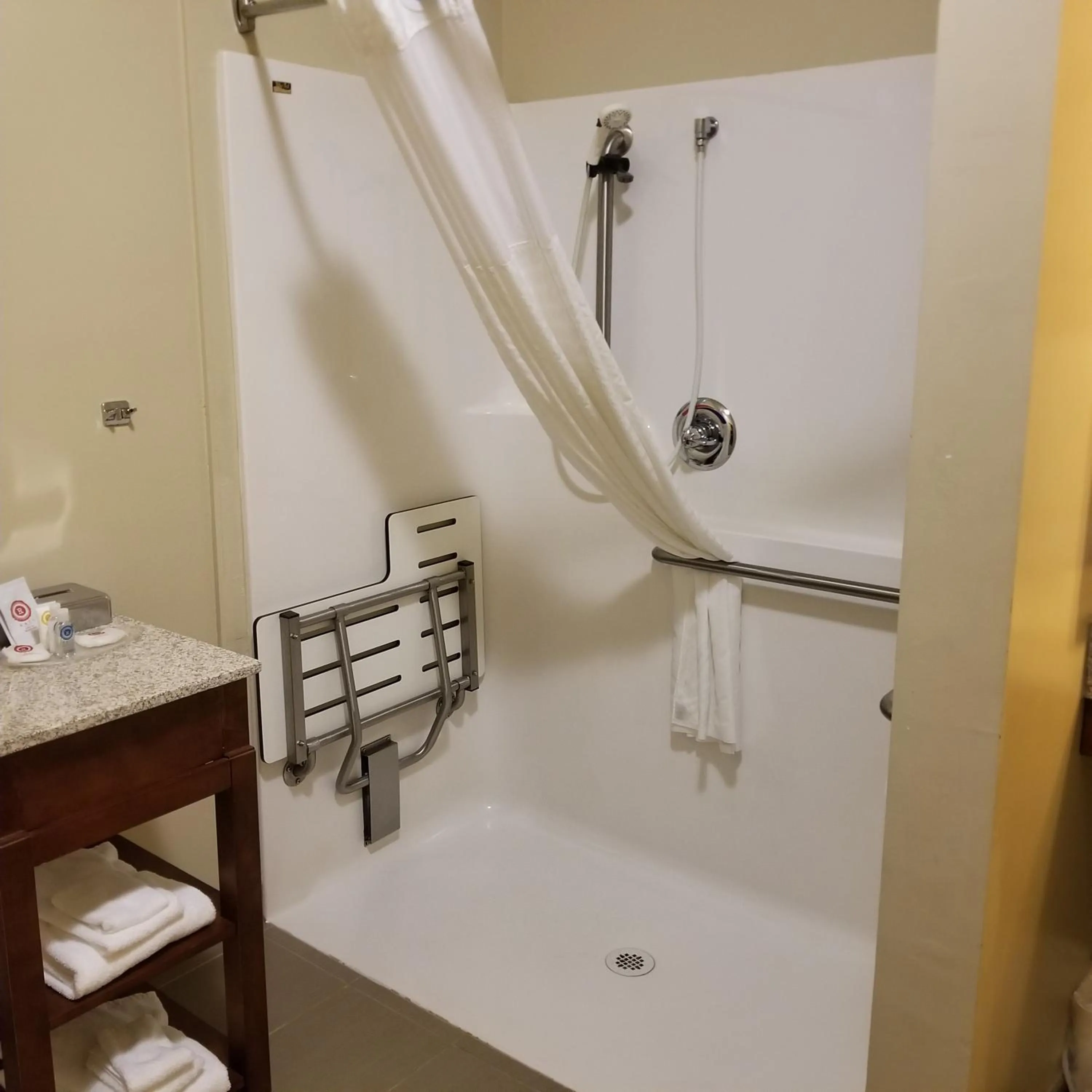 Shower in Comfort Suites Redding - Shasta Lake