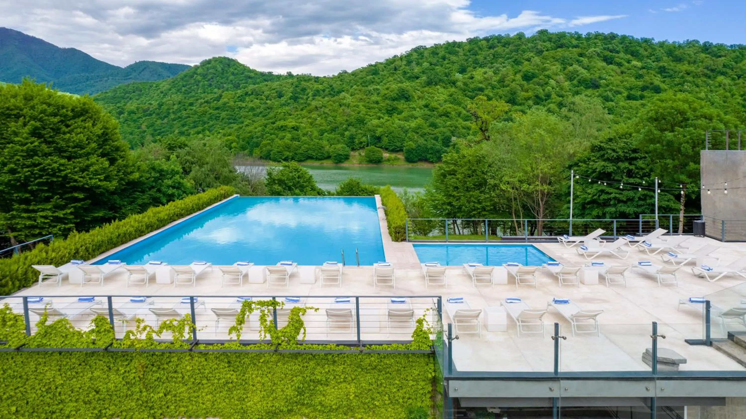 Swimming pool in Kvareli Lake Resort