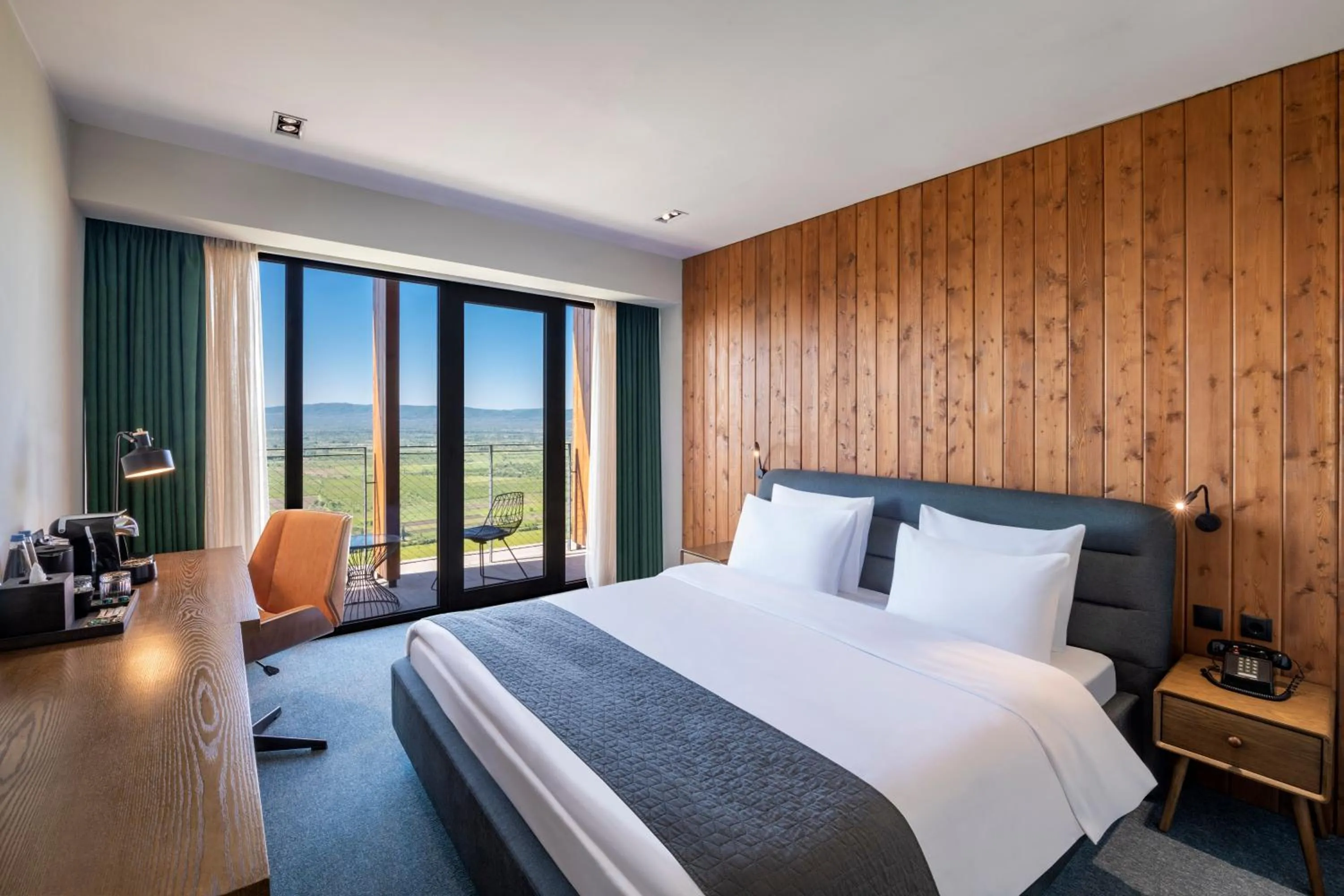 Landmark view, Bed in Kvareli Lake Resort