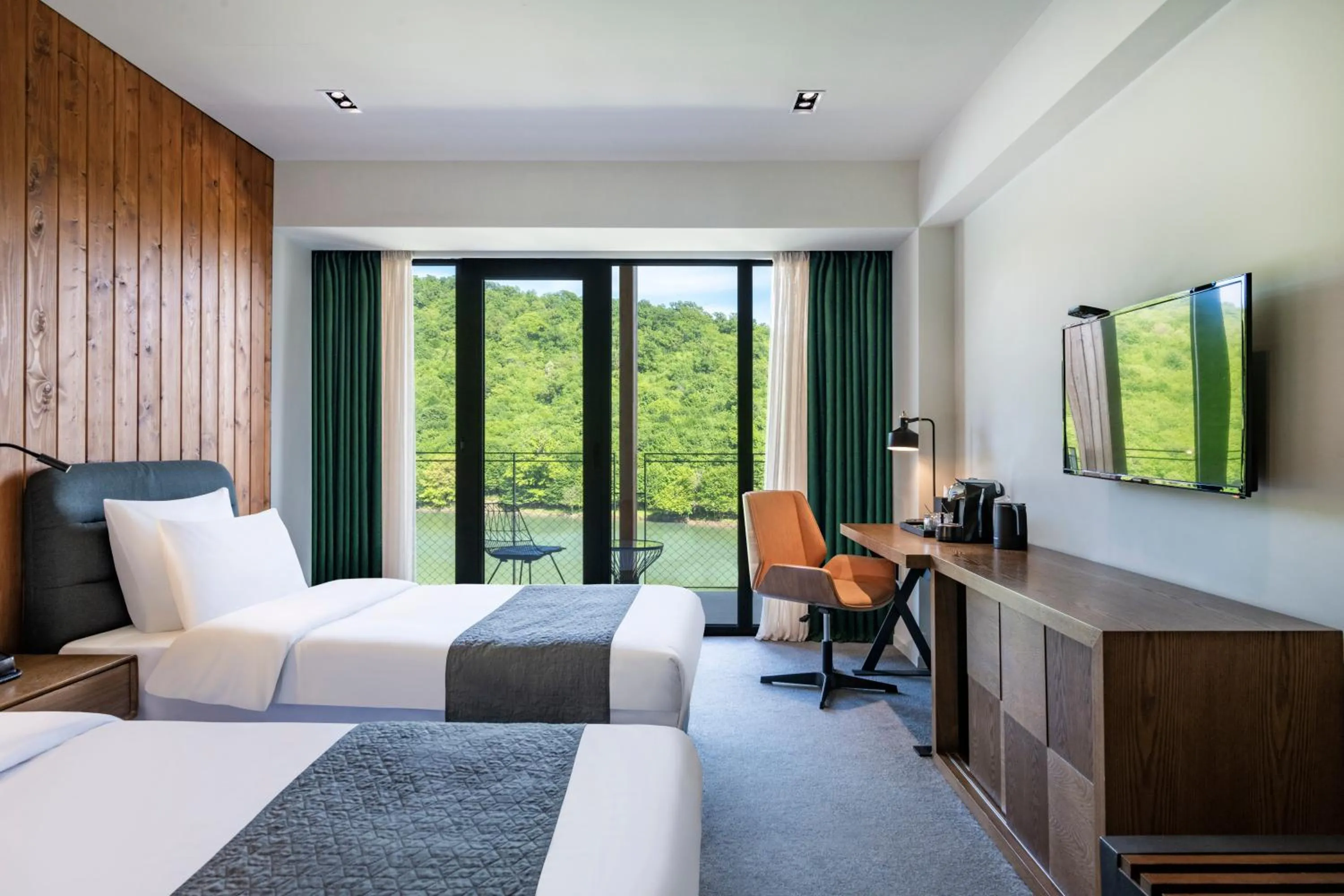 Lake view, Bed in Kvareli Lake Resort