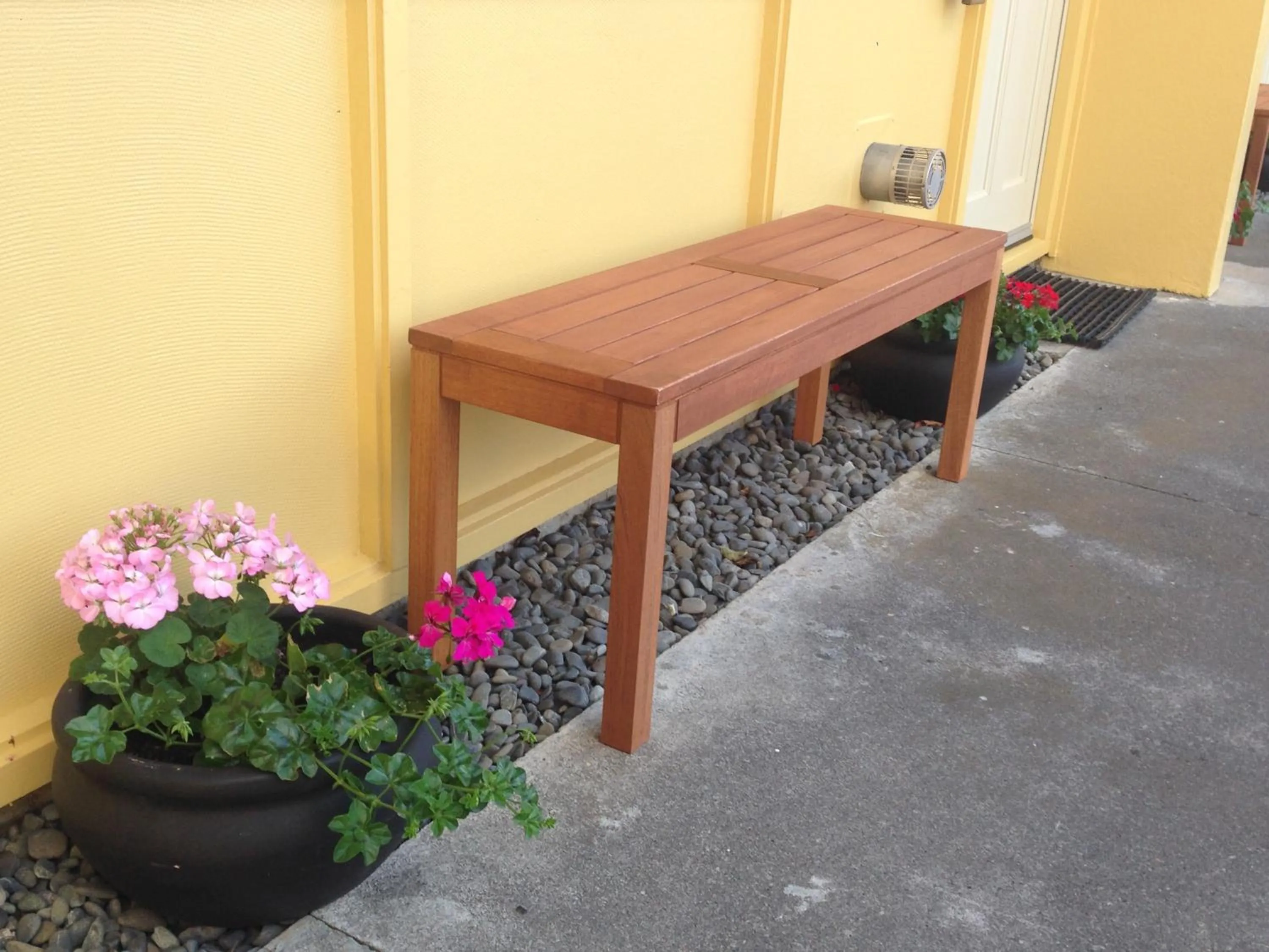 Decorative detail in Mount View Motel Hawera