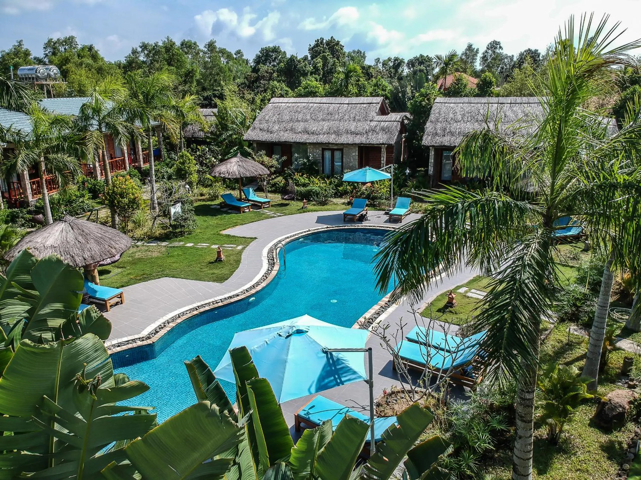 Swimming pool in Cottage Village