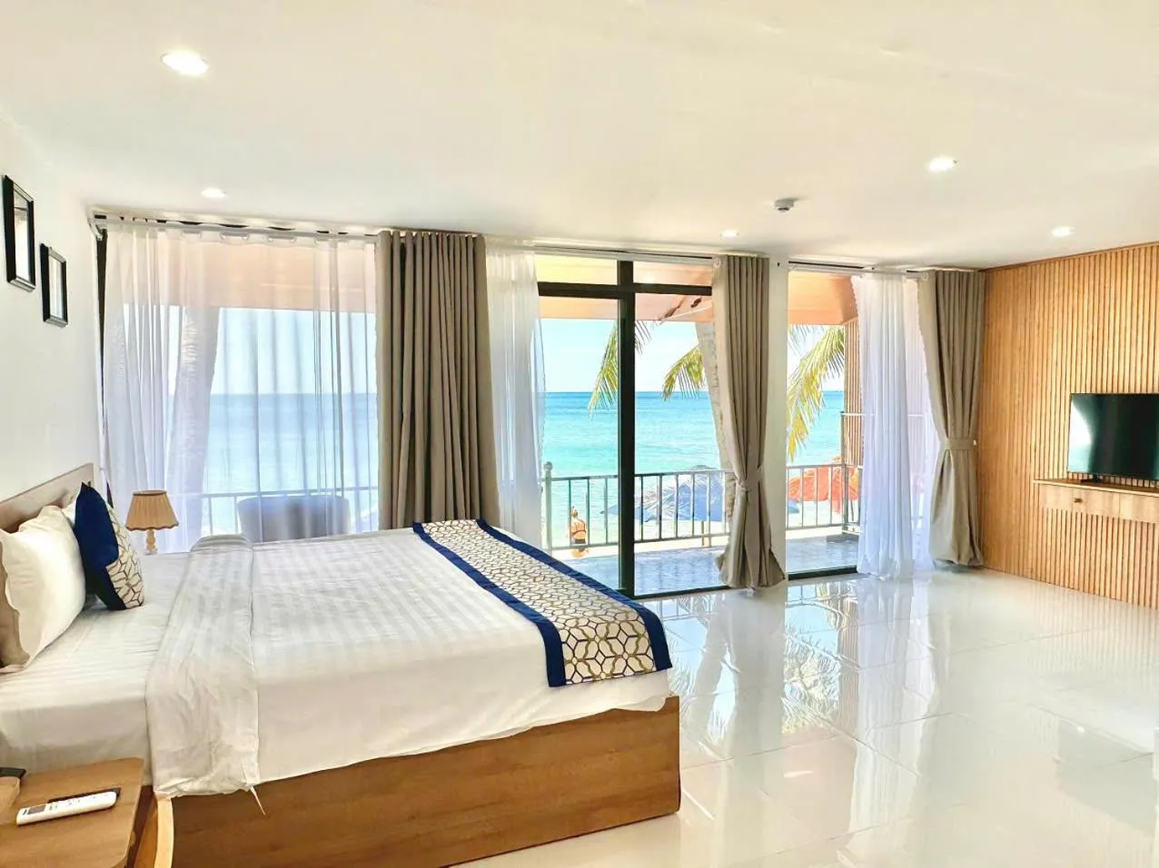 Bed in Orange Resort