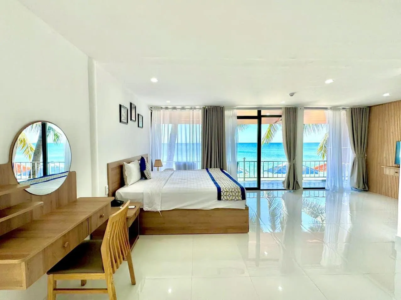 Bed in Orange Resort
