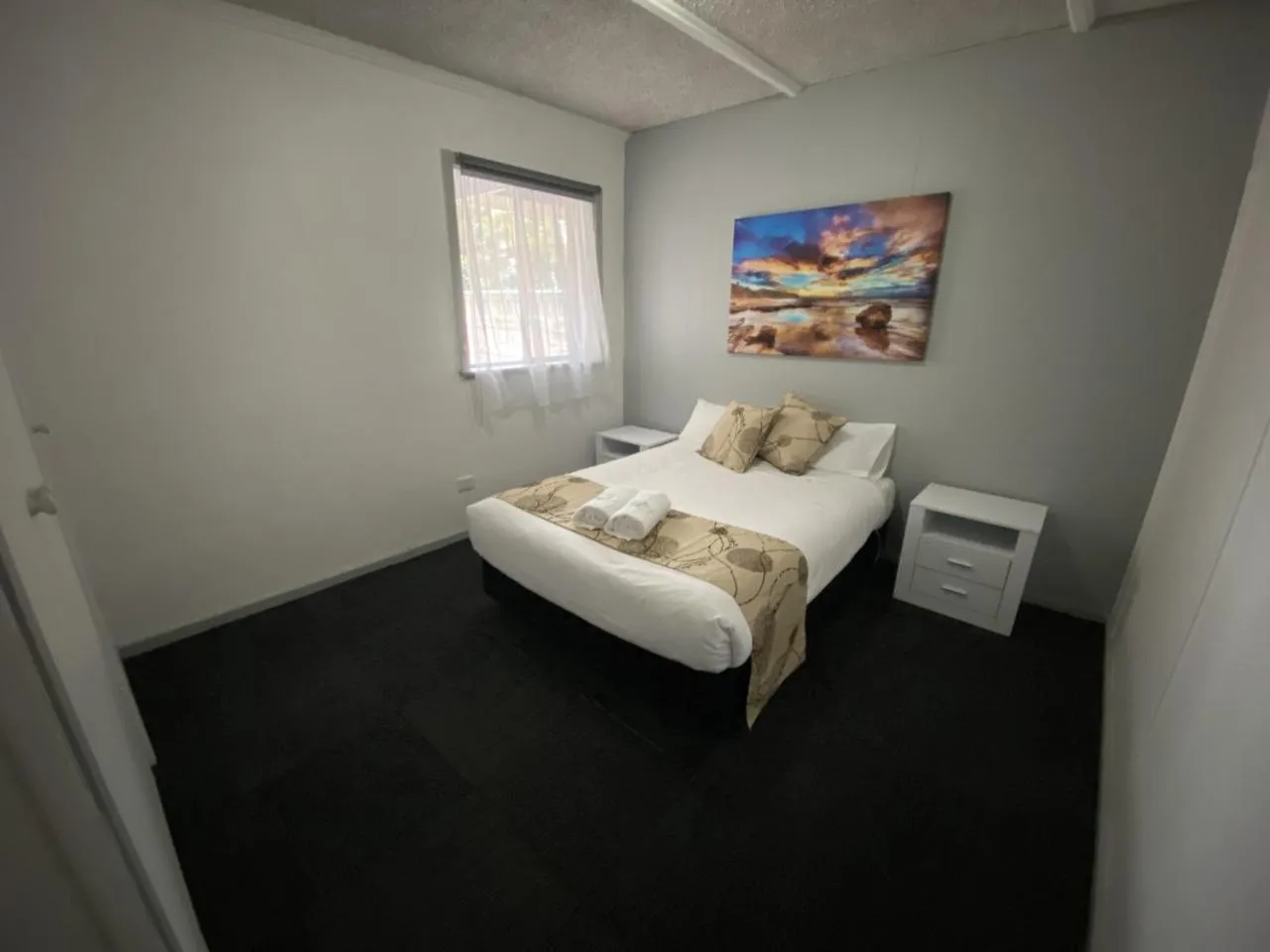 Bed in Charlton Motel