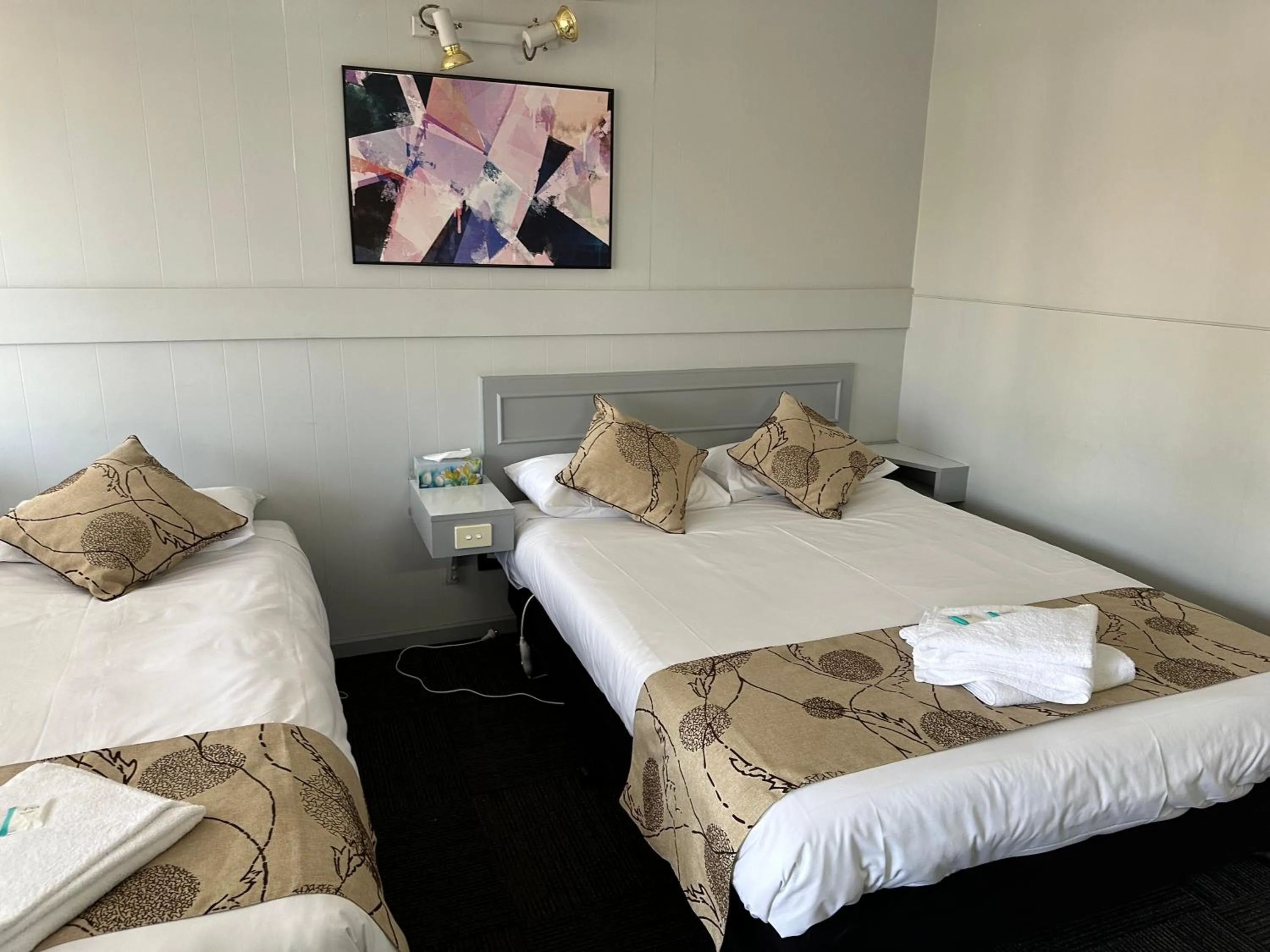 Bed in Charlton Motel