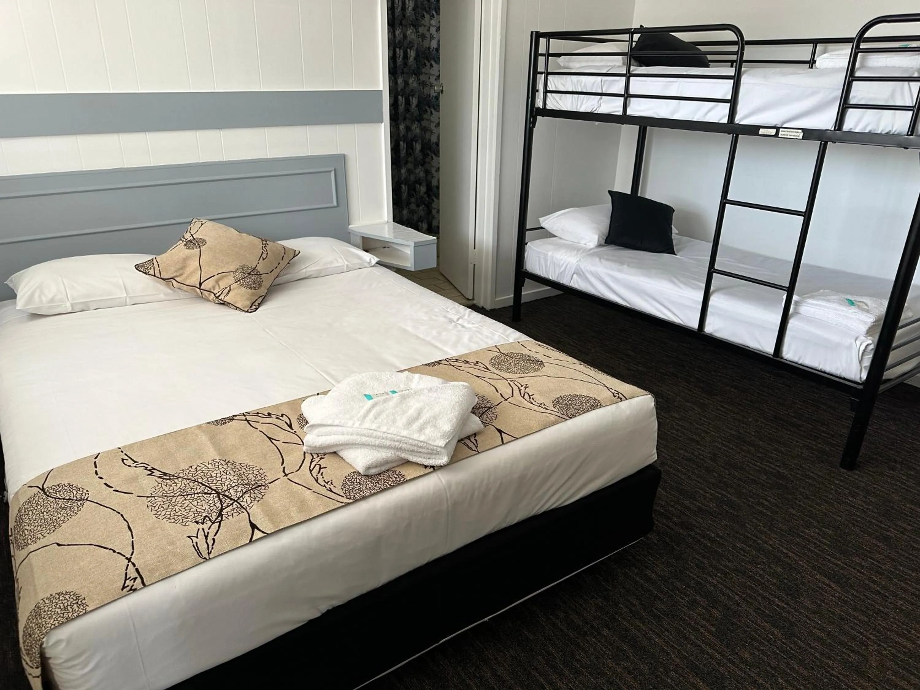 Bed in Charlton Motel