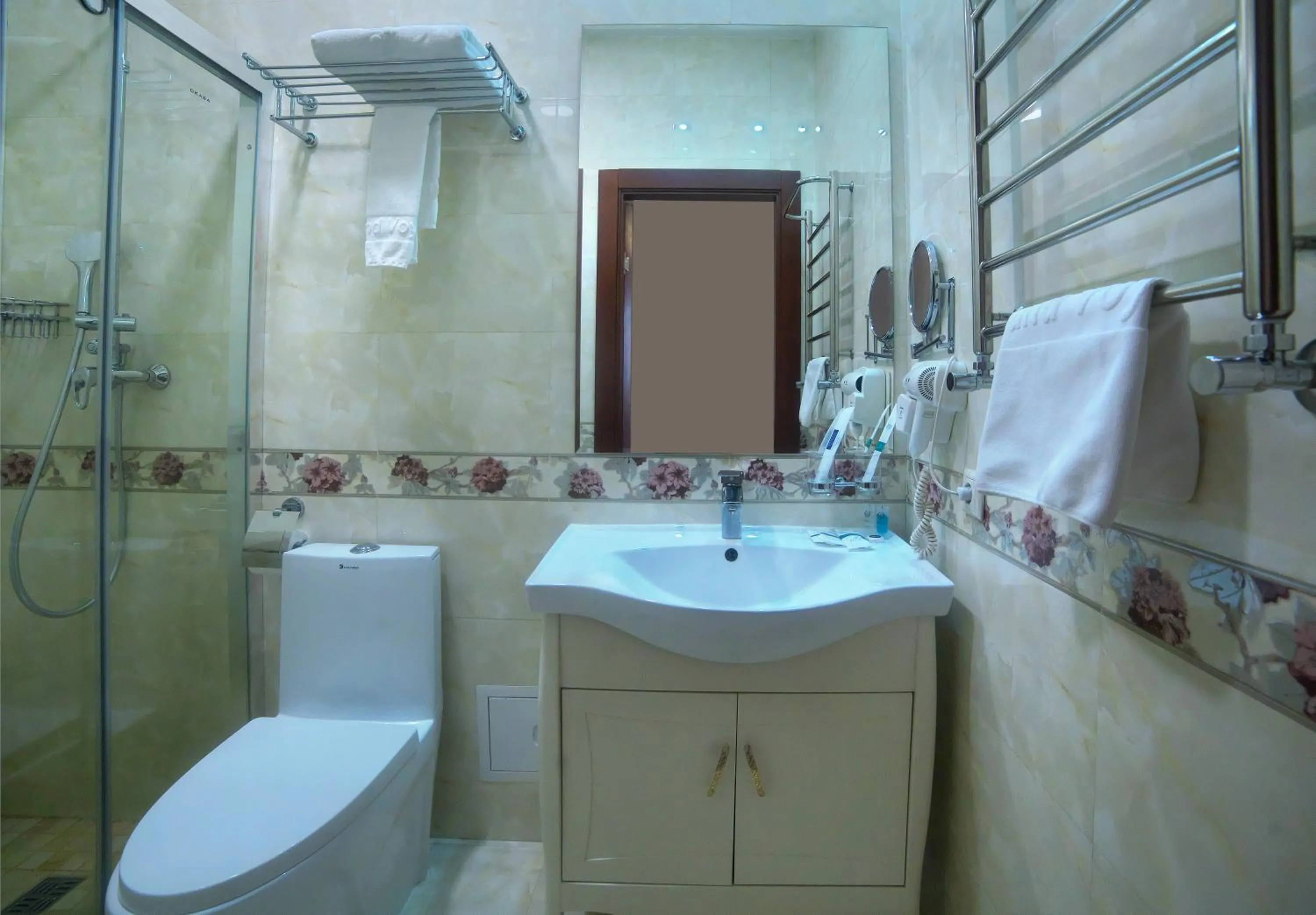 Bathroom in Grand Voyage Hotel