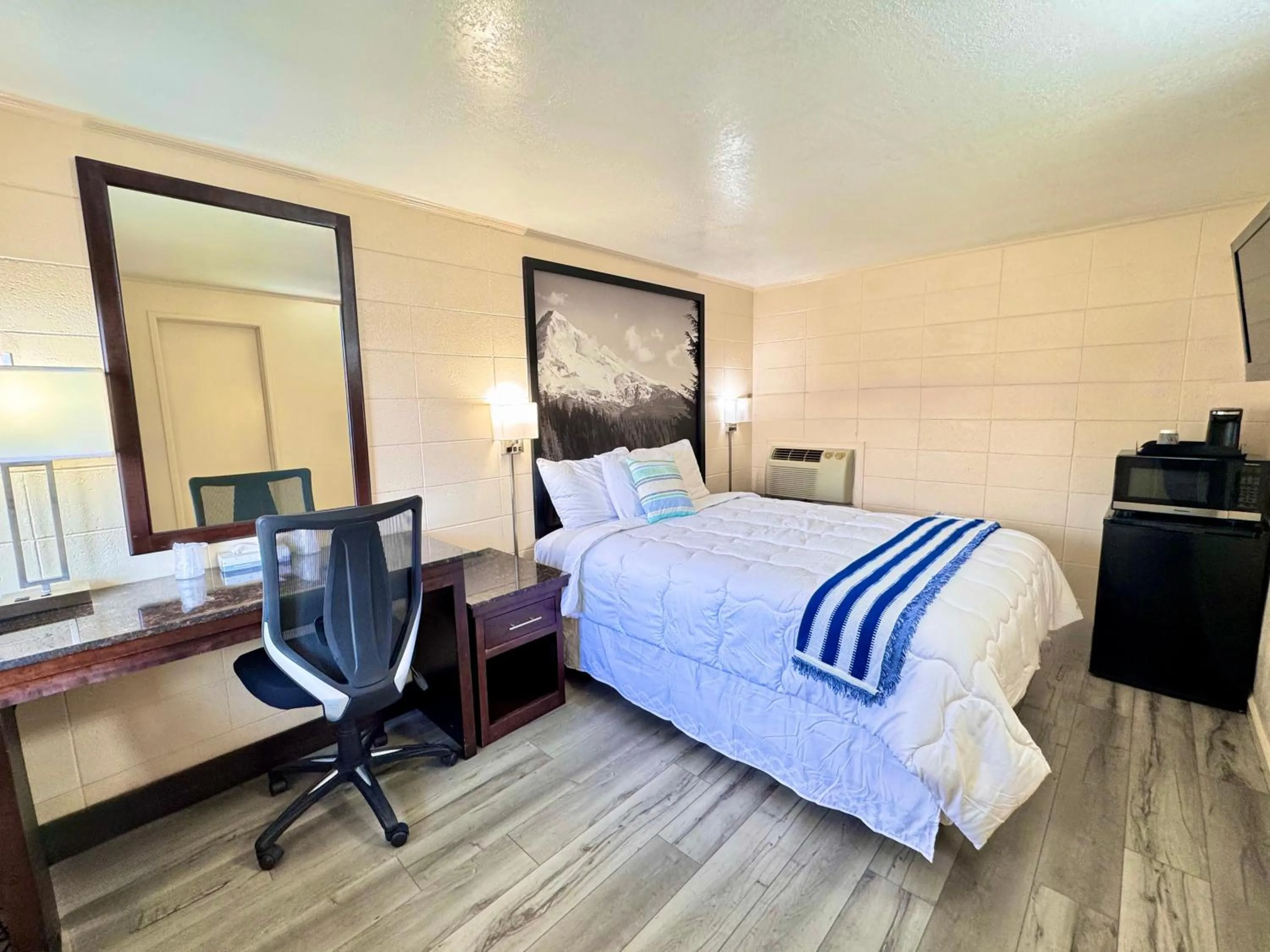 TV and multimedia, Bed in Relax Inn At Ashland