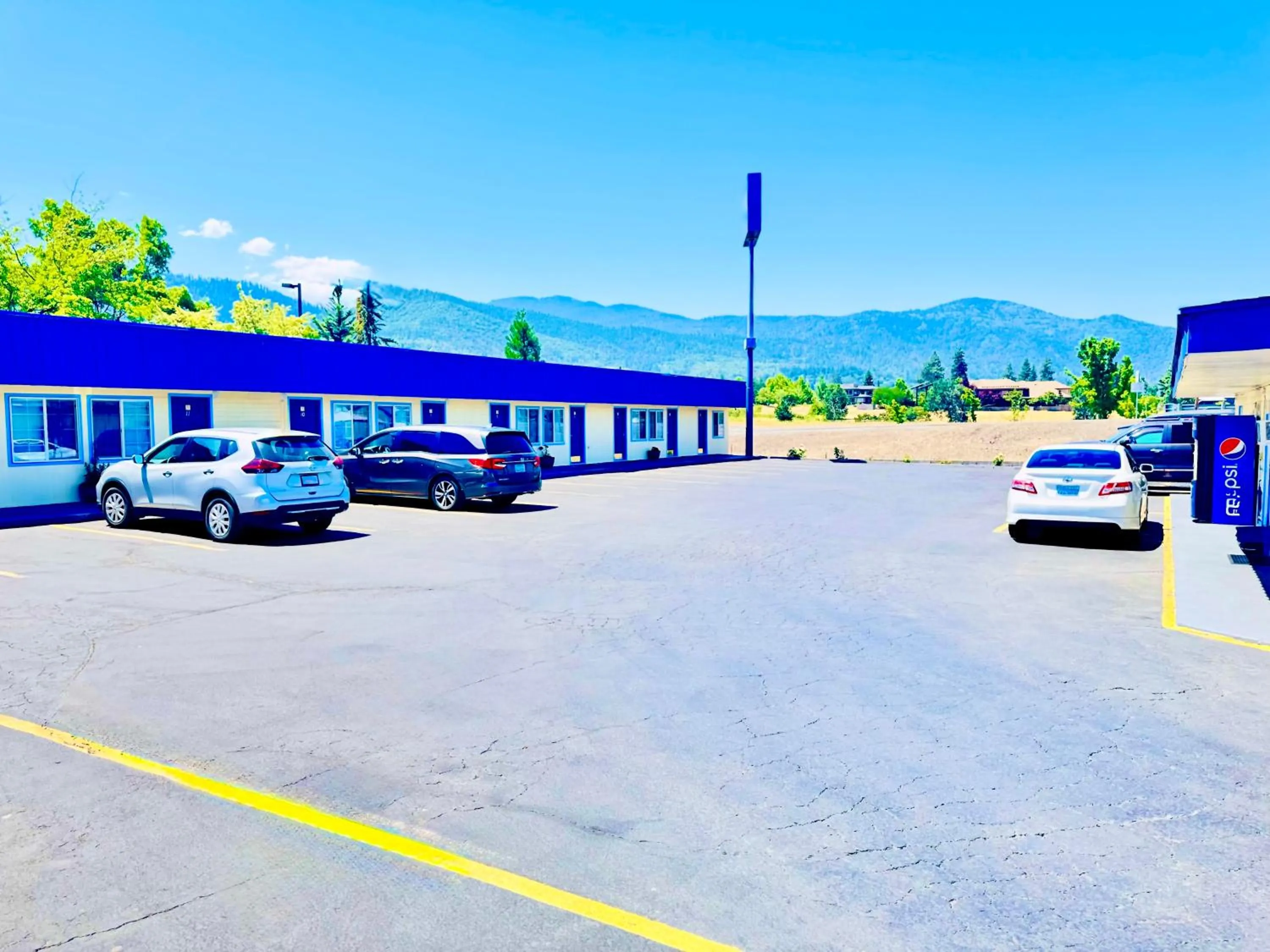 Parking in Relax Inn At Ashland