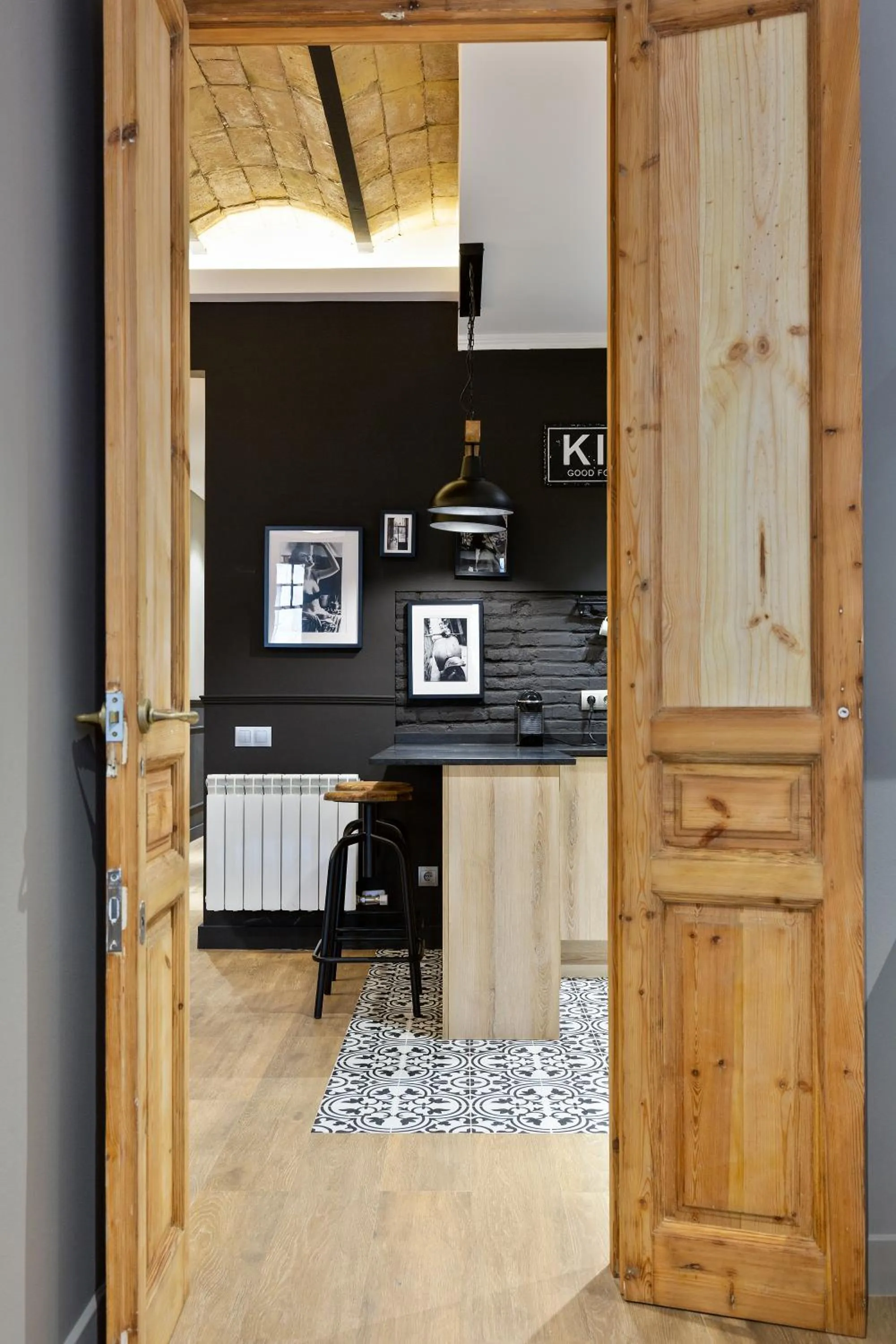 Kitchen or kitchenette in Sagrada266 by chicStays