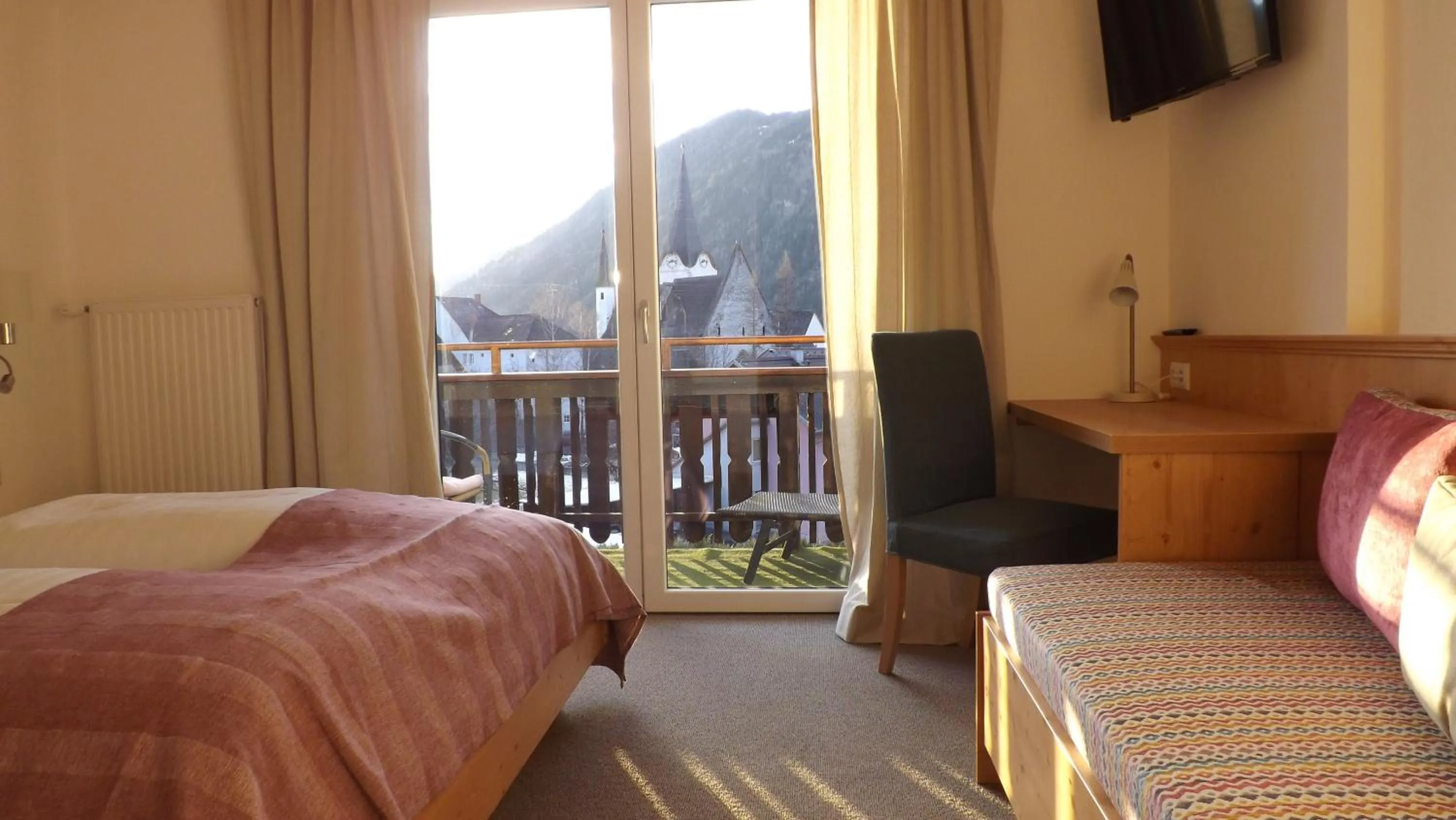 Bed in Pension Geissler-Reicher