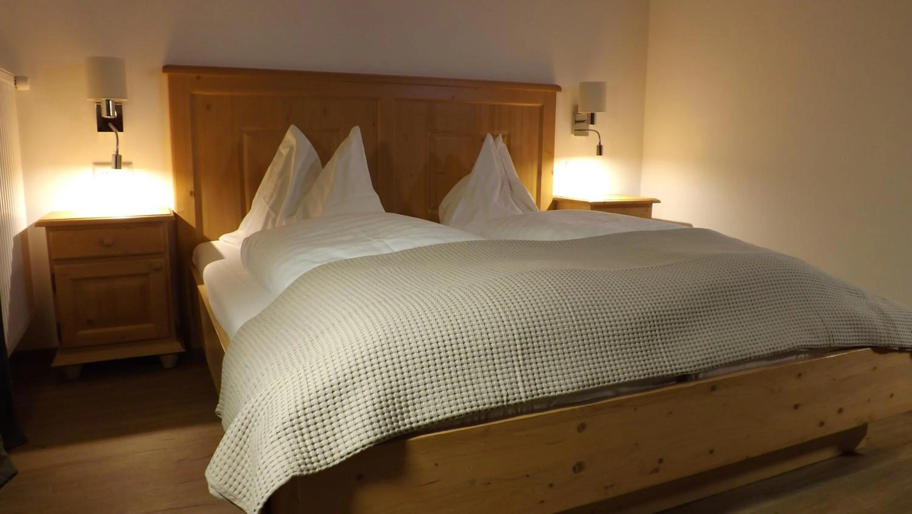 Bed in Pension Geissler-Reicher