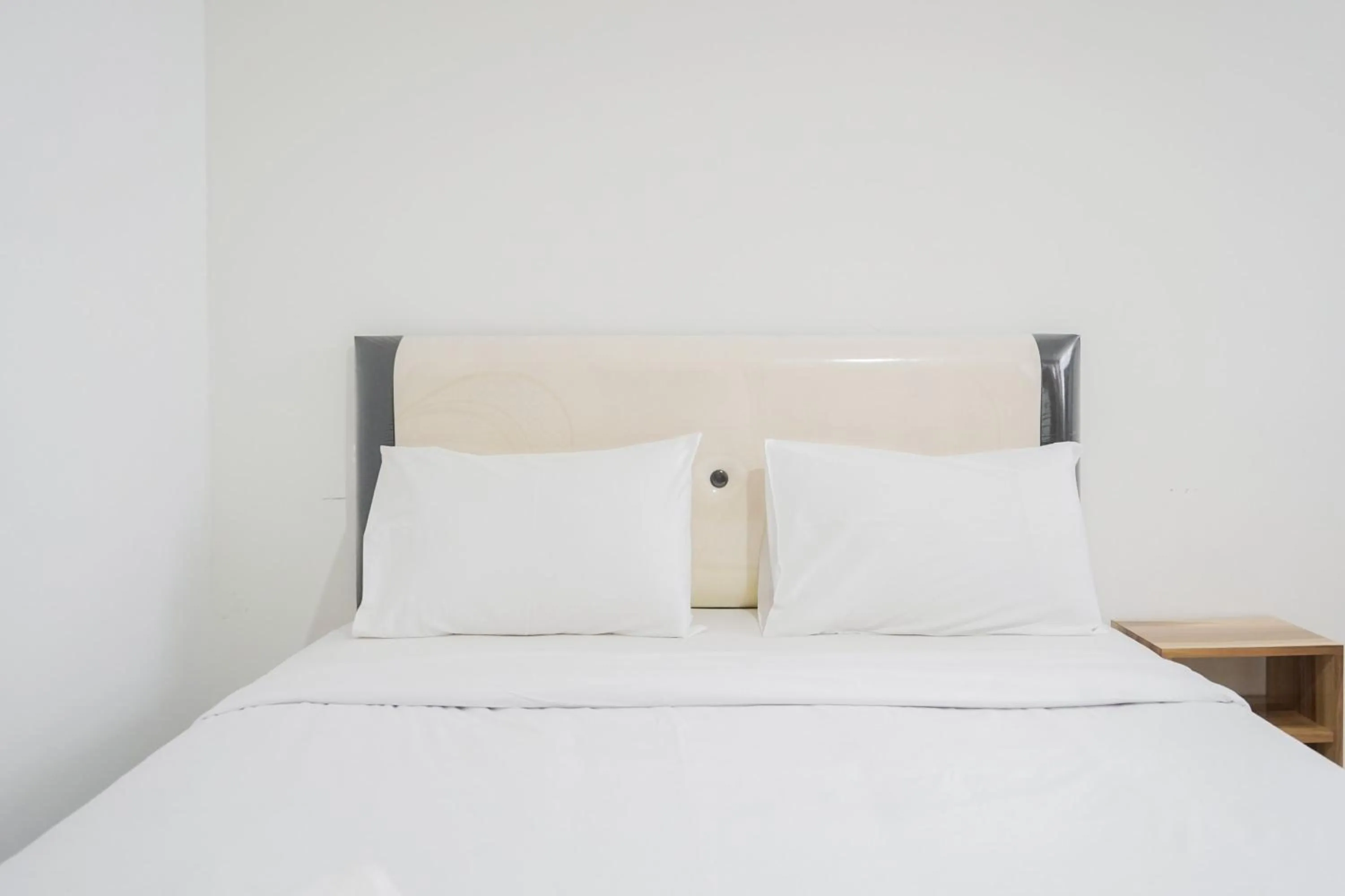 Bedroom, Bed in Functional Studio Apartment at Tuscany Residences BSD City By Travelio