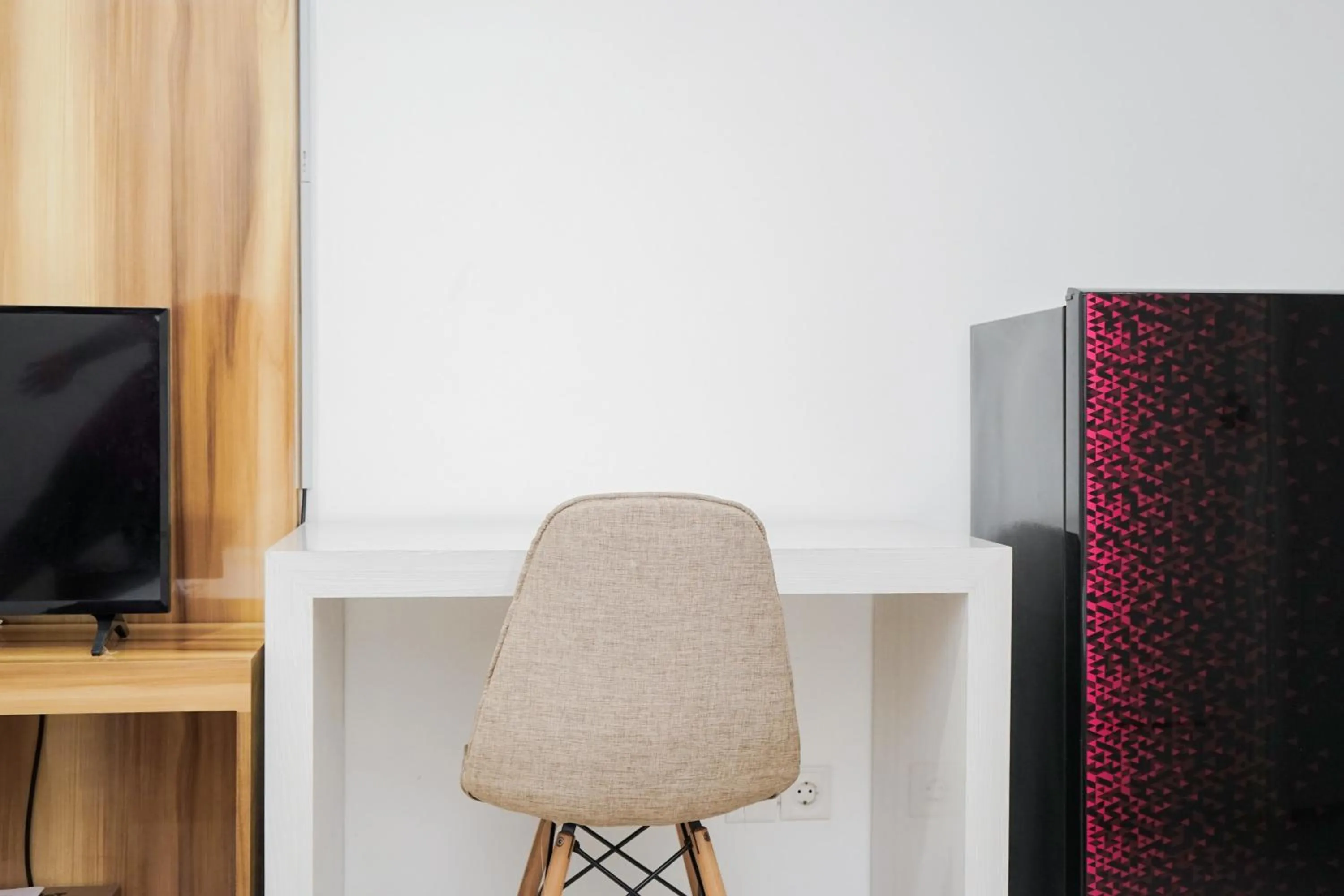 Functional Studio Apartment at Tuscany Residences BSD City By Travelio