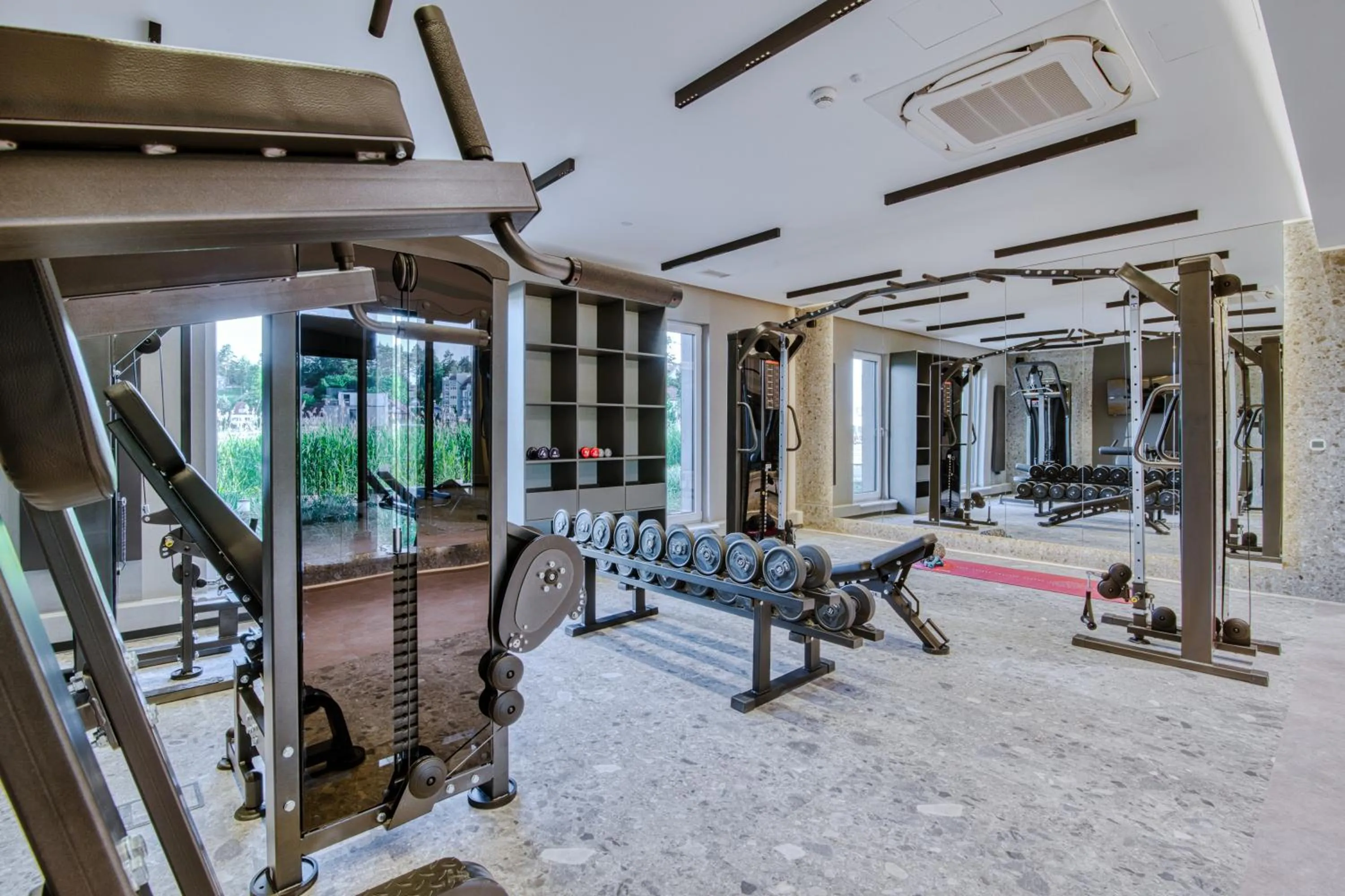 Fitness centre/facilities in Apartamenty Premium N11 Mikołajki - Destigo Hotels