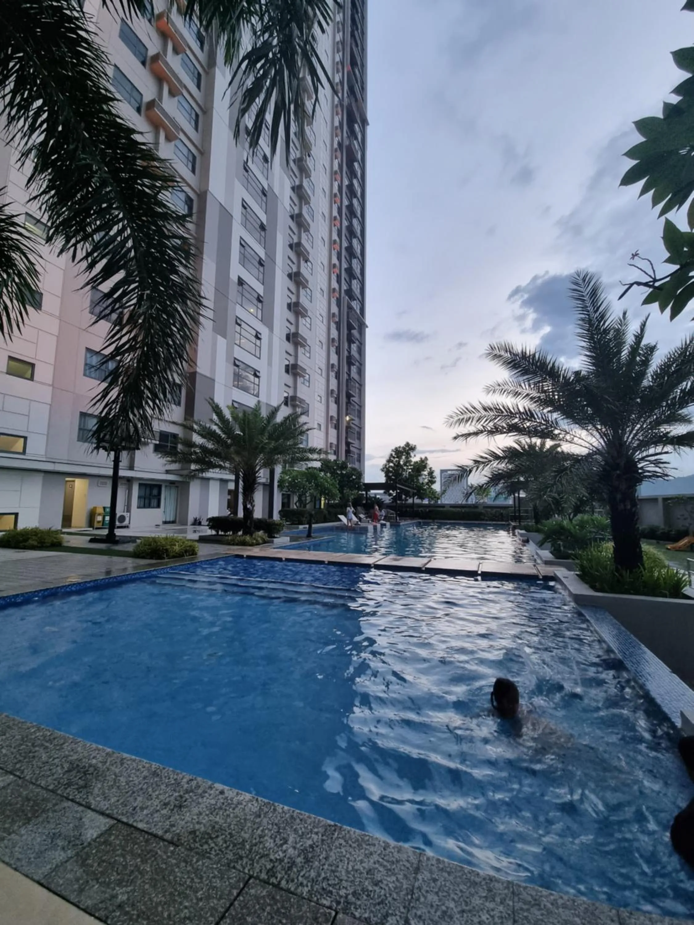 Studio Condo Unit at Horizons 101