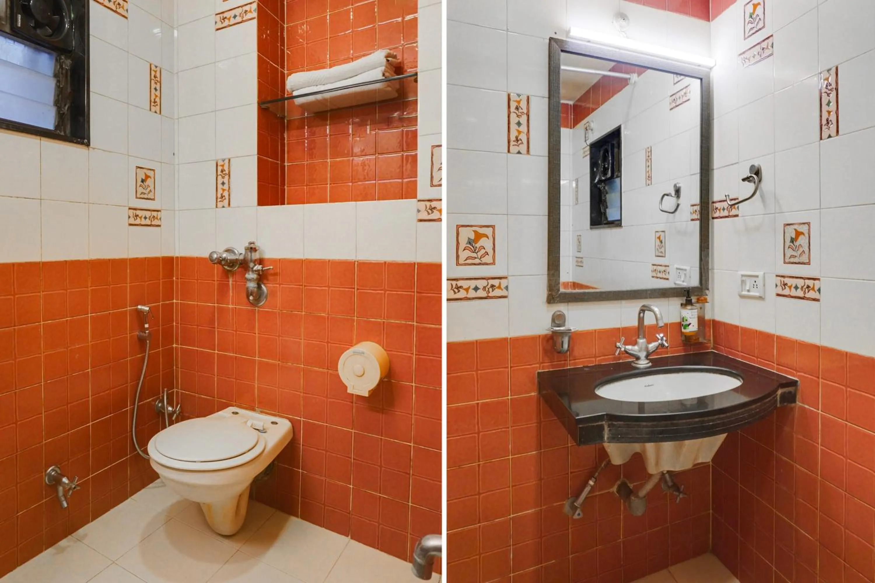 Bathroom in Super Townhouse Oak Prabhat Road