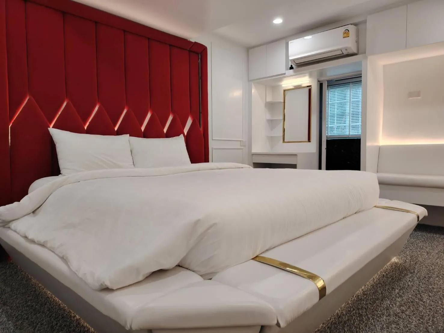 Bed in DEBUA White House