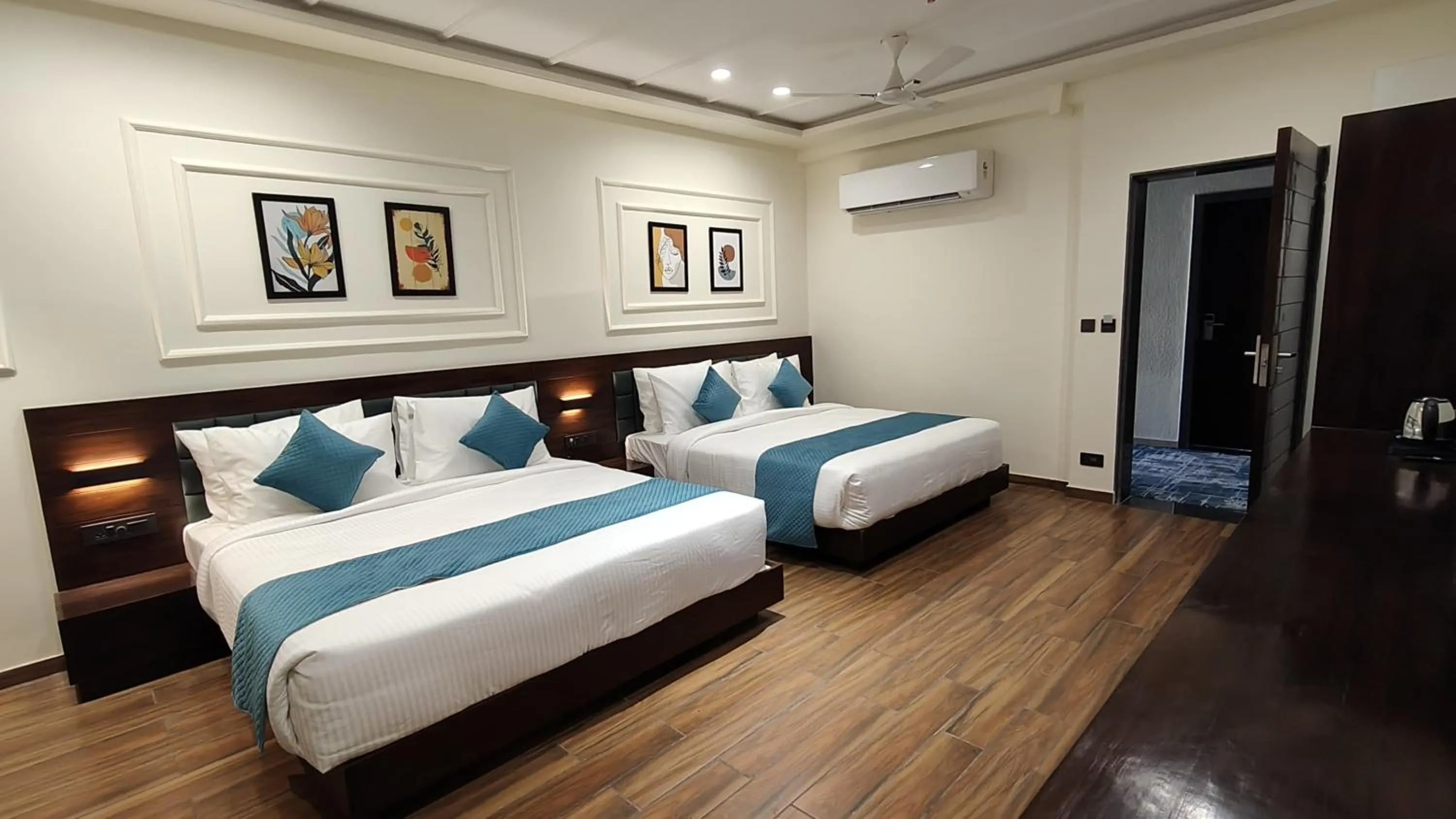 Bed in The Belita Hotel & Spa