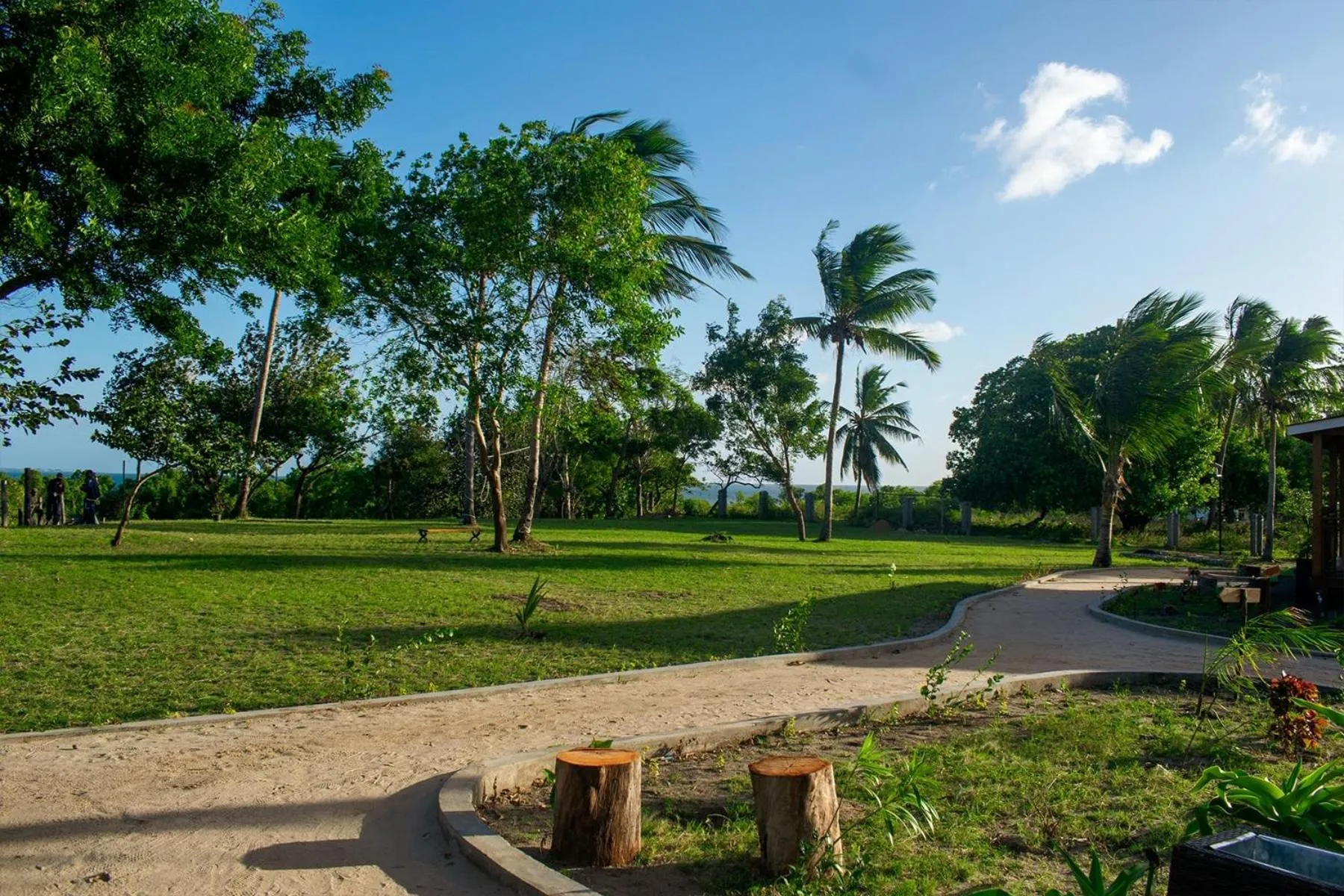 Utende Seacliff Resort