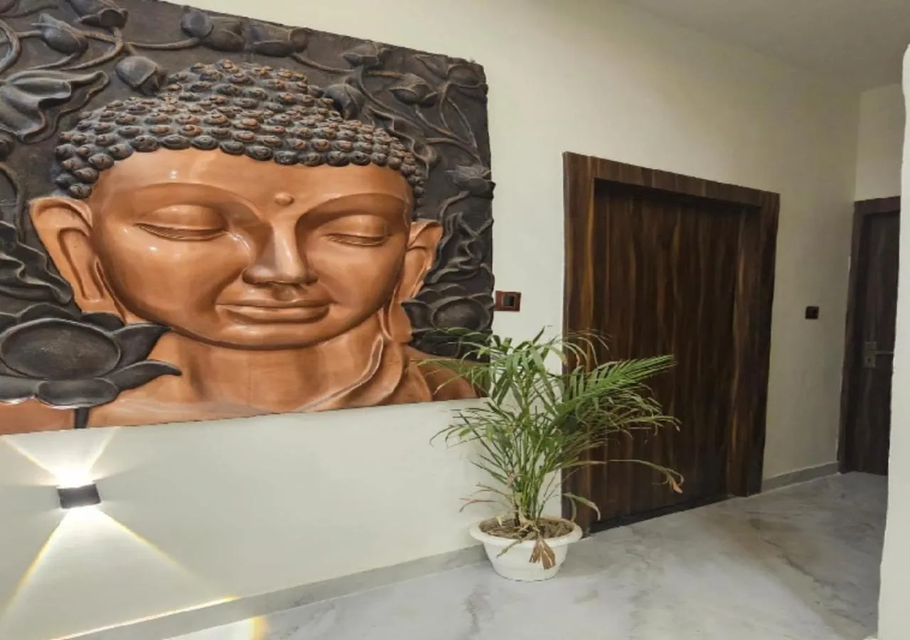 Decorative detail in Triveni International