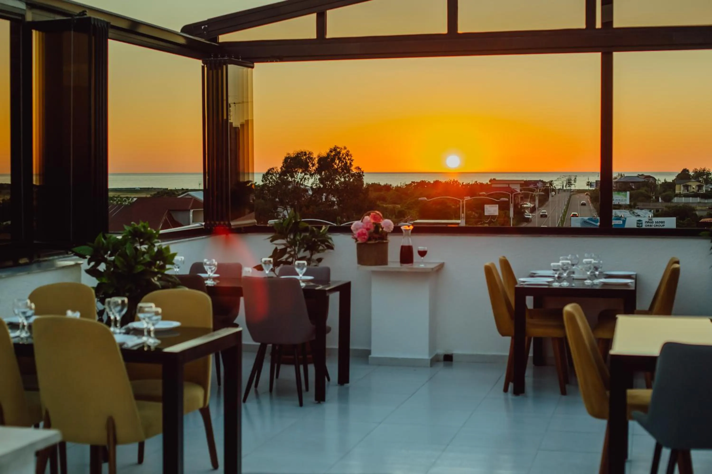 Restaurant/places to eat in Mimino Hotel Batumi