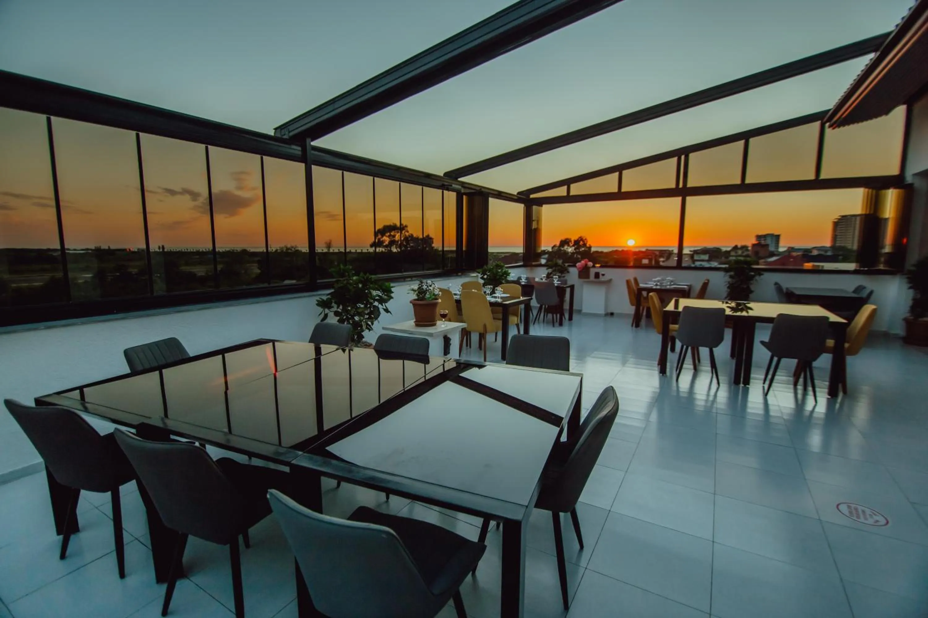 Restaurant/places to eat in Mimino Hotel Batumi